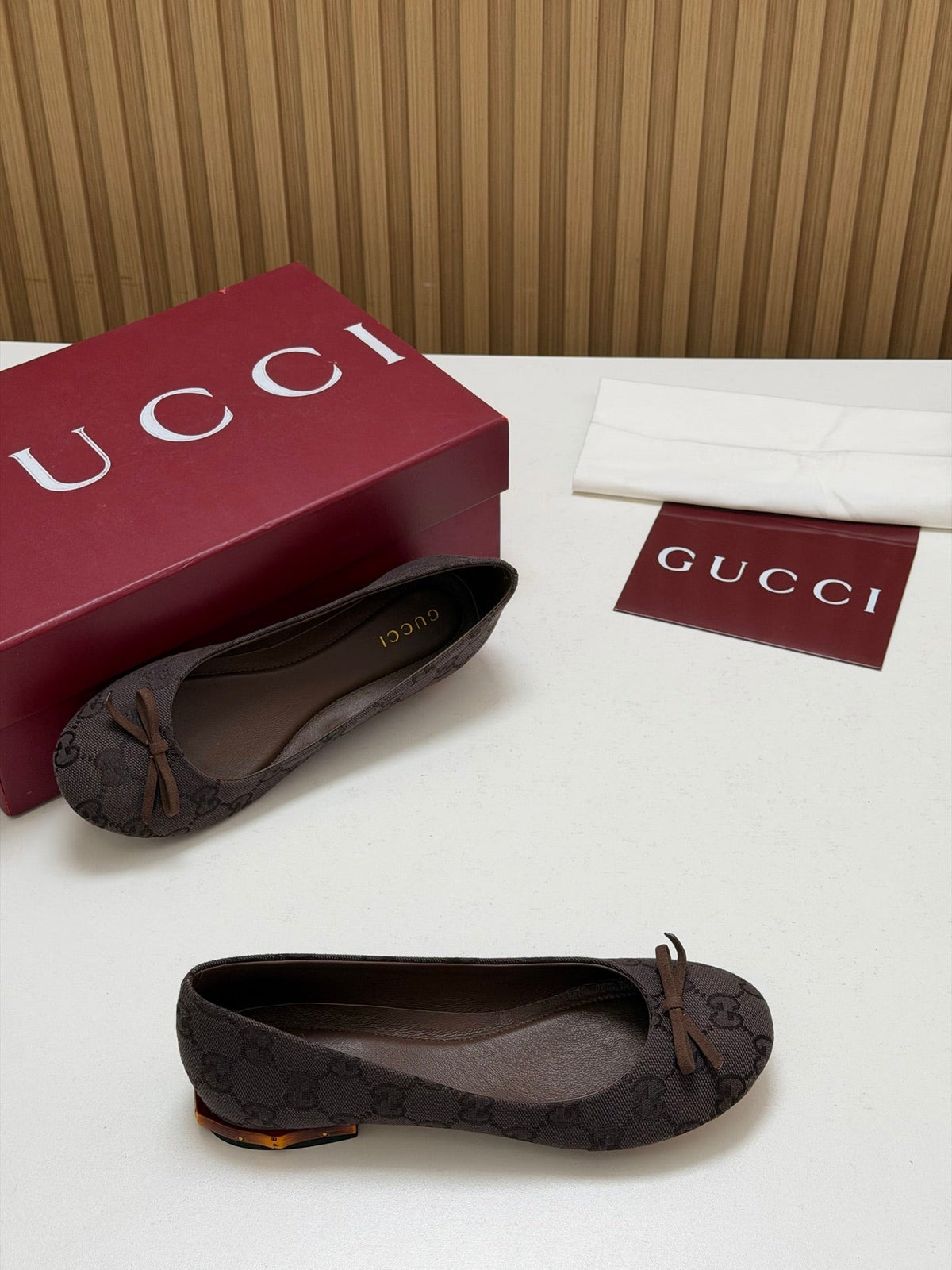 Gucci 26s Crystal Ballerina With Bamboo Flats Dark Brown GG Canvas 156872