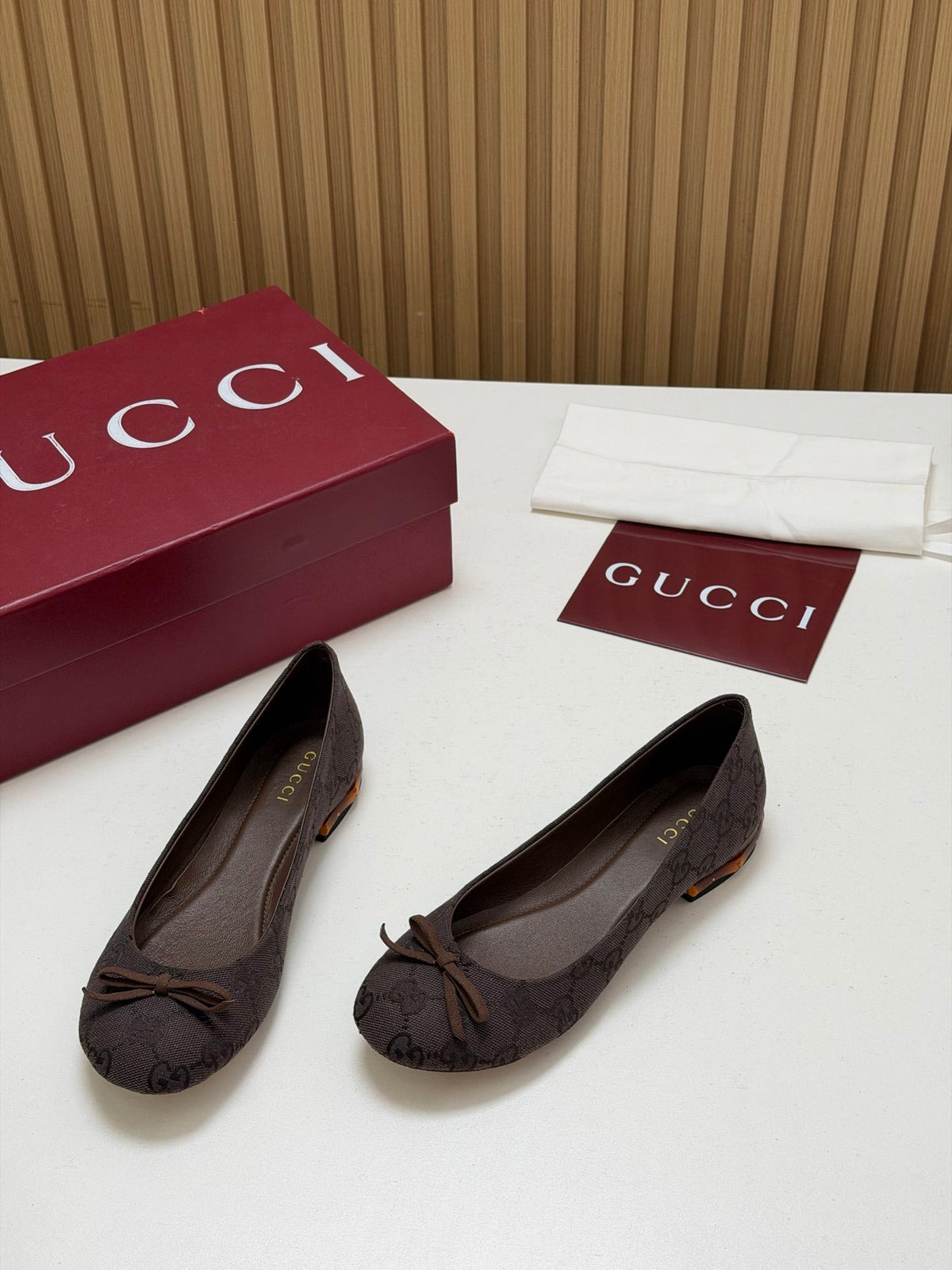 Gucci 26s Crystal Ballerina With Bamboo Flats Dark Brown GG Canvas 156872
