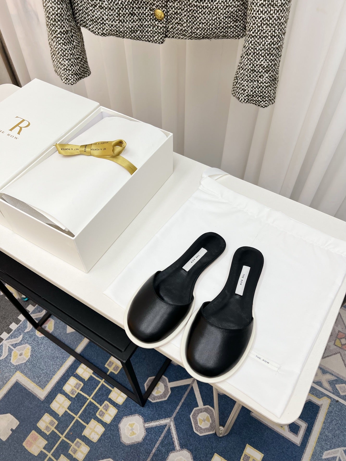 The Row Semi Slippers Black Sheepskin 827477