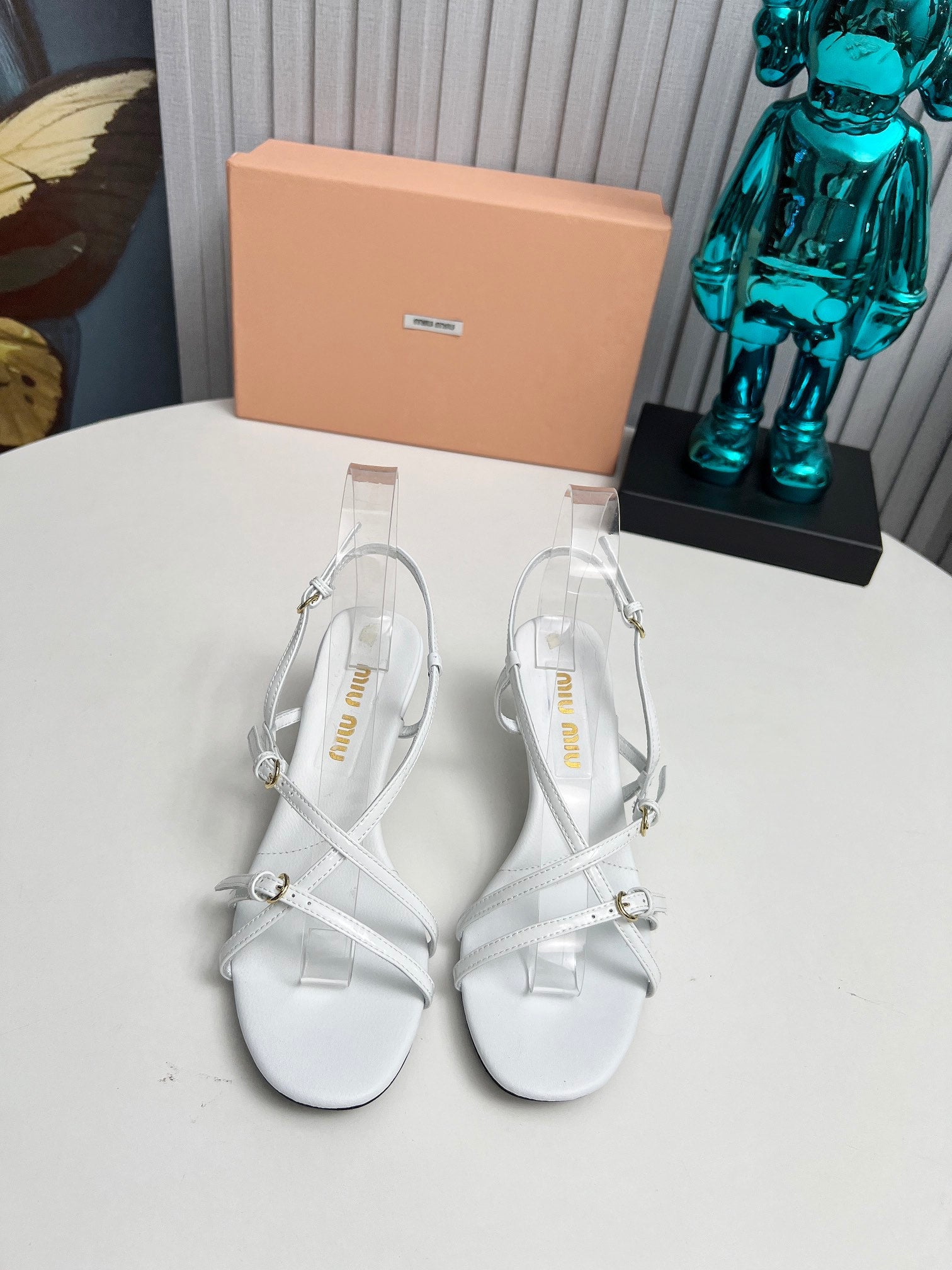 Miu 26s Sandals 5.5cm White Patent Leather 680449