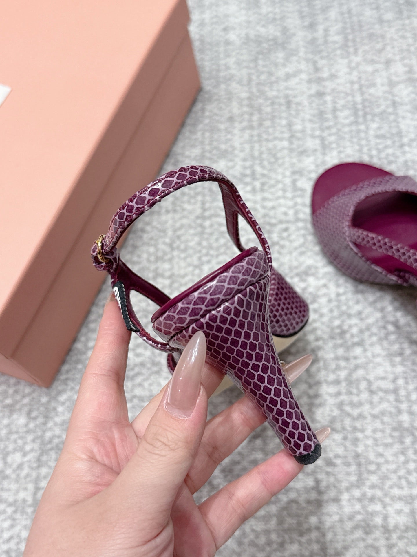 Miu 26s Heeled Sandals 8.5cm Burgundy Snakeskin Texture 680494