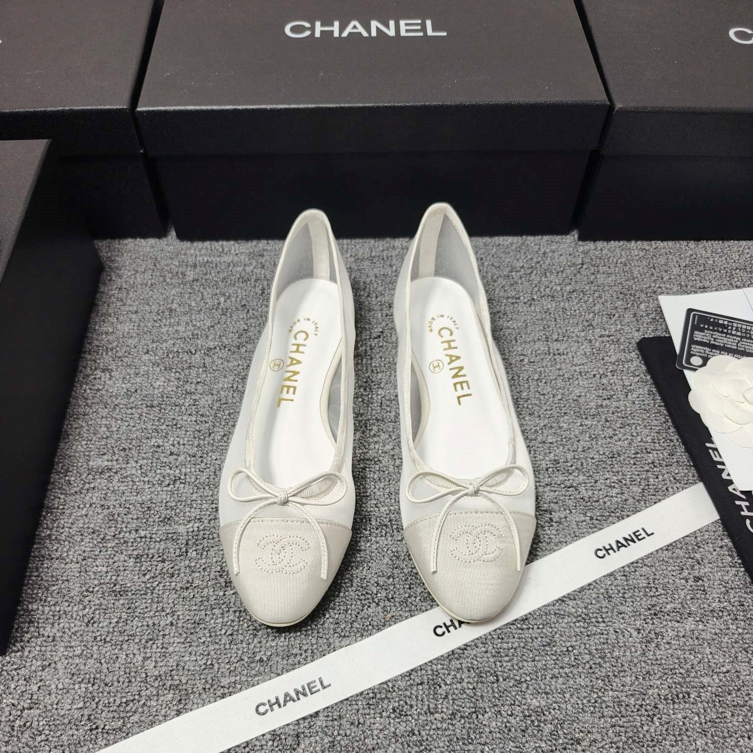 CC 26s Ballet Flat White Mesh Fabric Sheepskin 681983