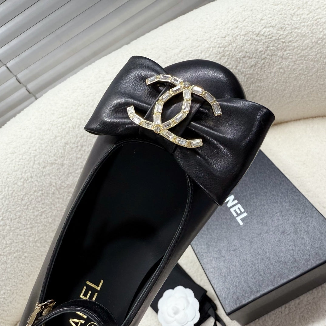 MARY JANE SHOES IN BLACK LAMBSKIN