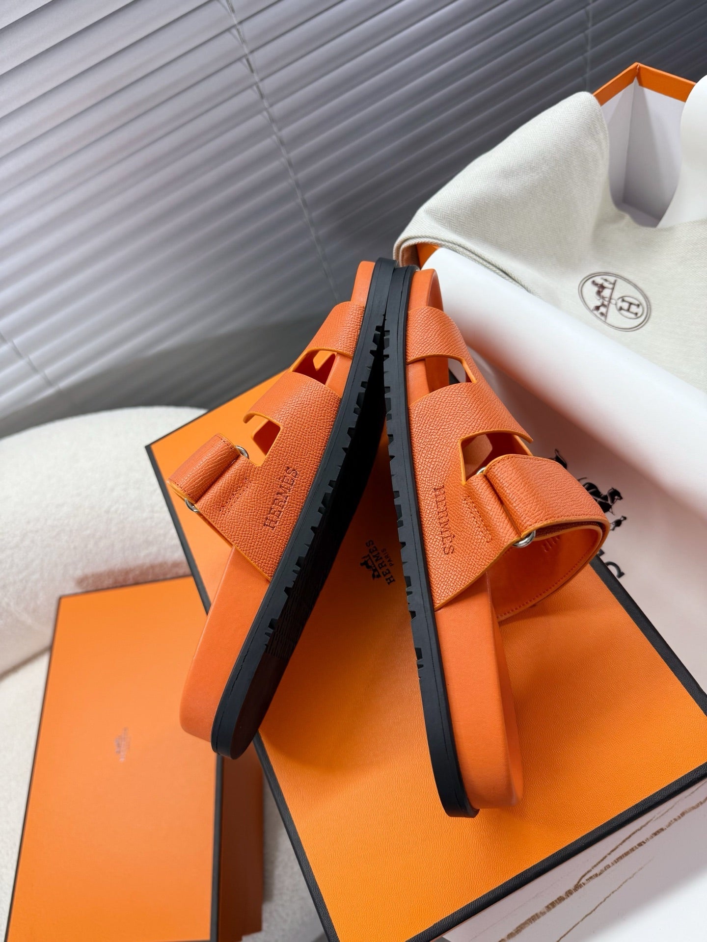 HM Chypre Sandal Orange Calfskin 205480