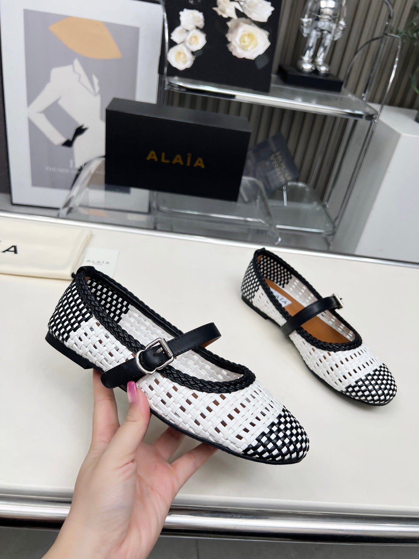 Alaia Mary Jane Flats Woven Pattern White Black Calfskin 714960