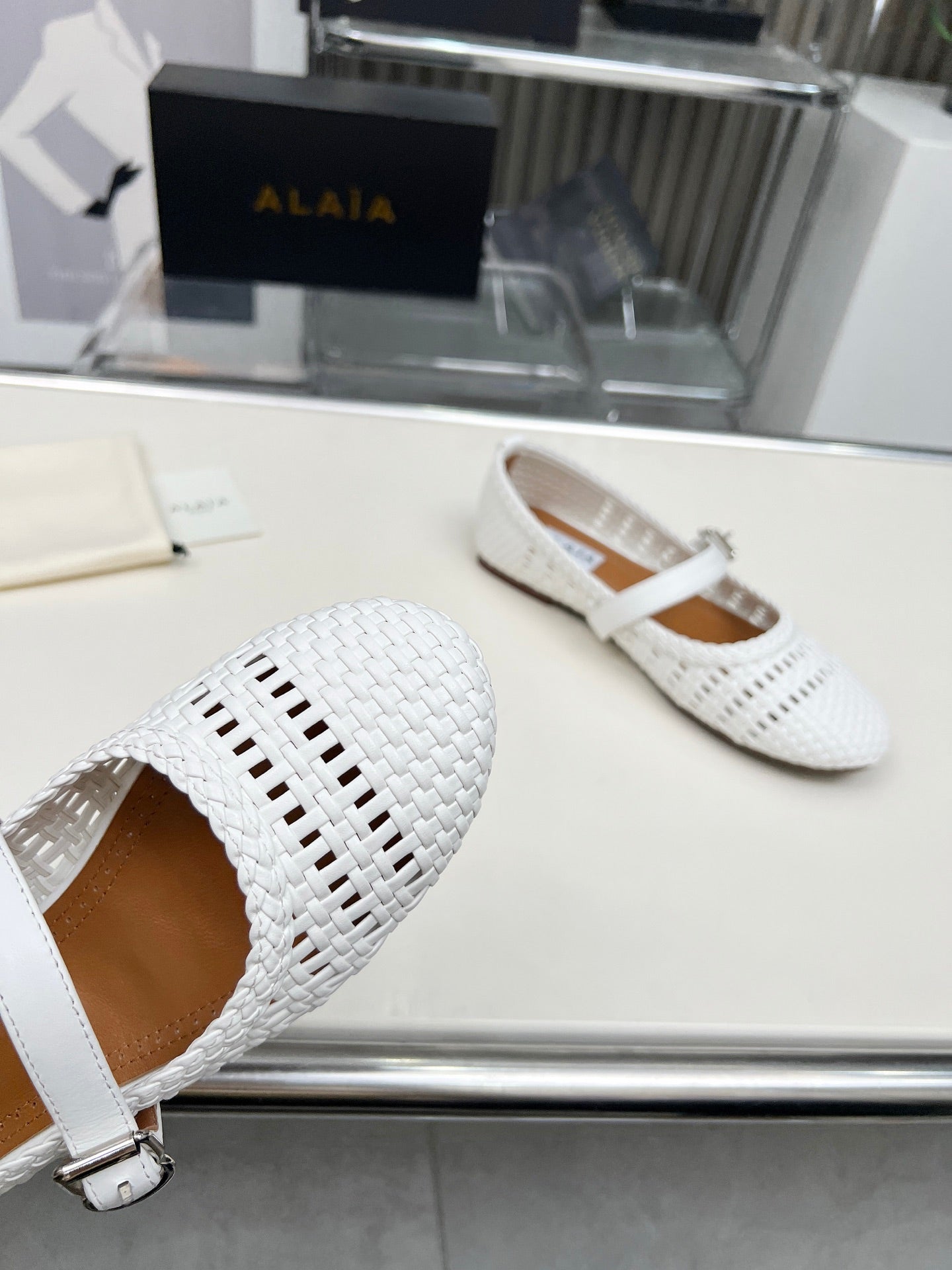 Alaia Mary Jane Flats Woven Pattern White Calfskin 714957