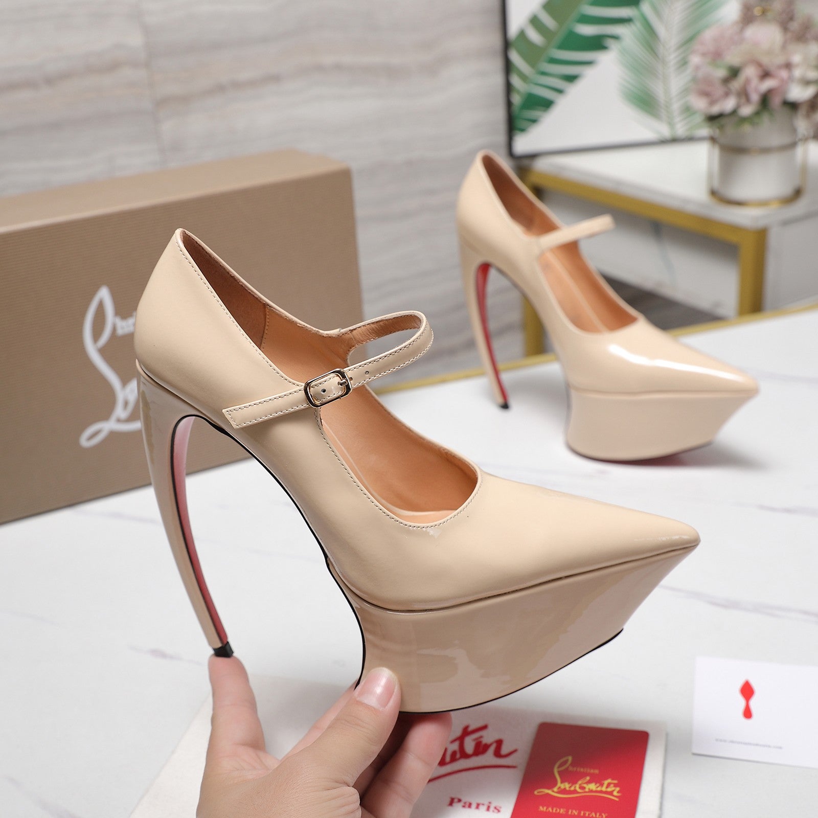 CL Matières Fécales Platform Pumps 15cm Beige Patent Leather 637884