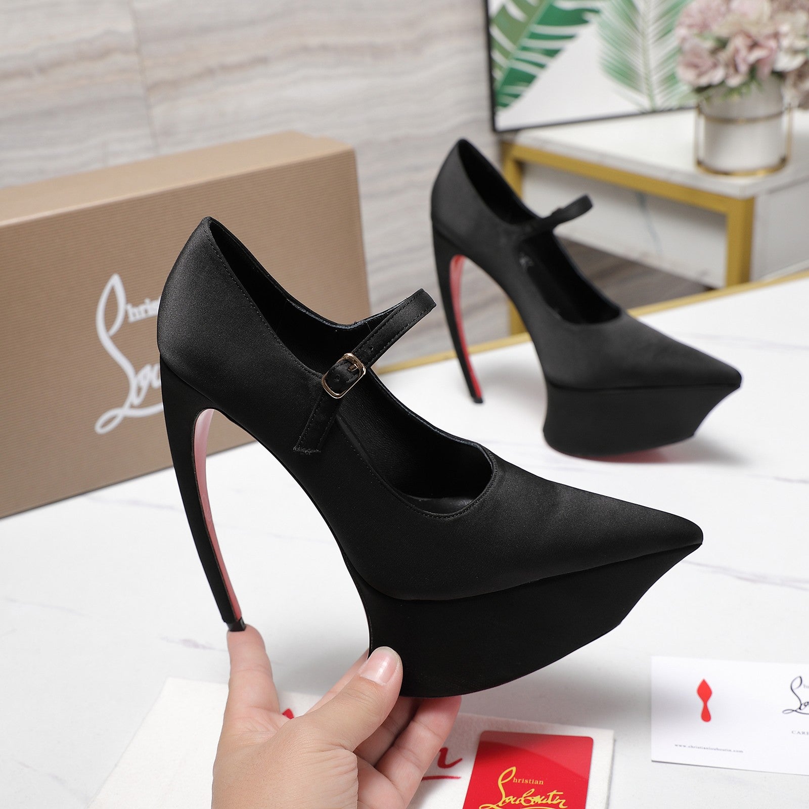 CL Matières Fécales Platform Pumps 15cm Black Satin 637891
