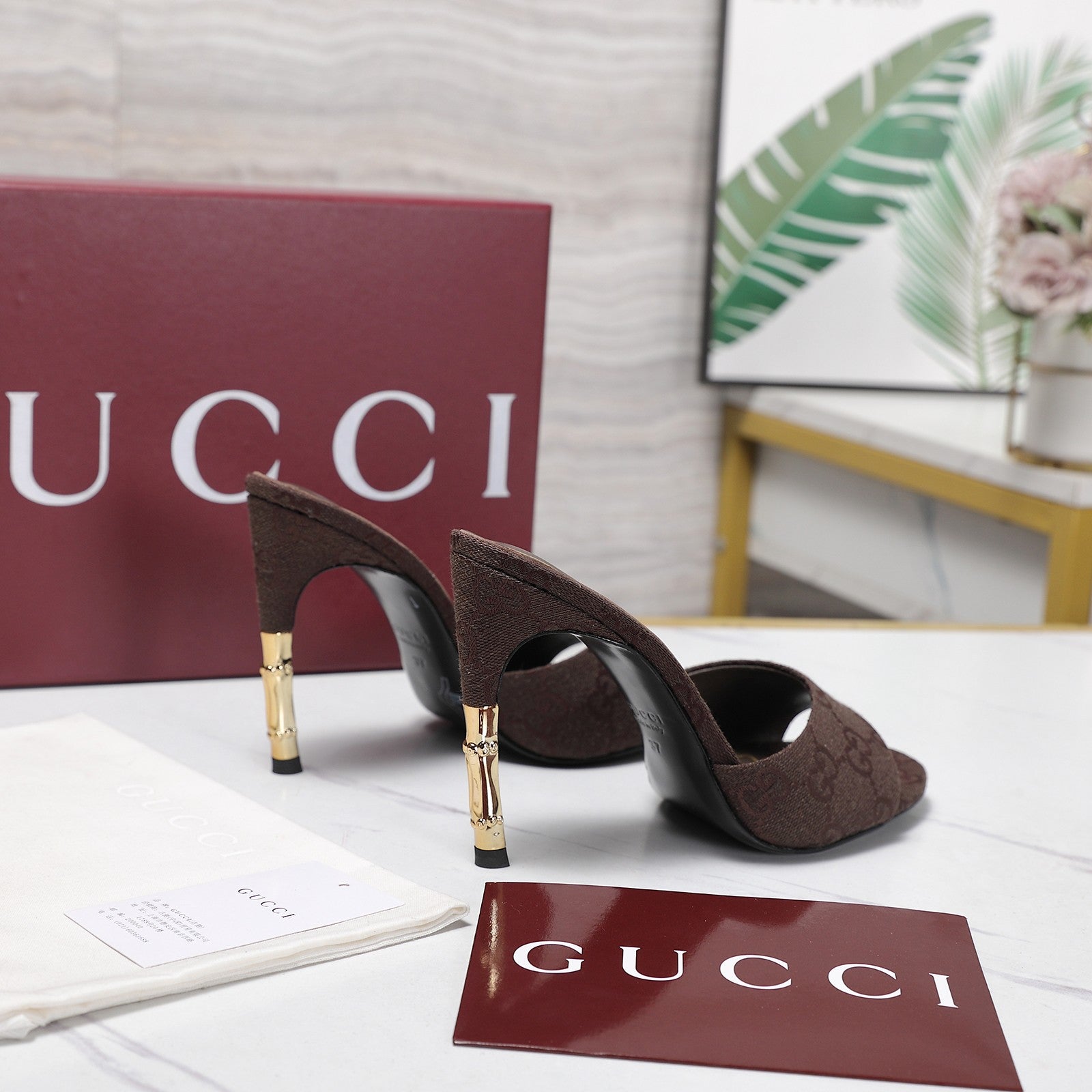 GG 26s Slide 10.5 With Bamboo Motif Coffee Canvas 961218