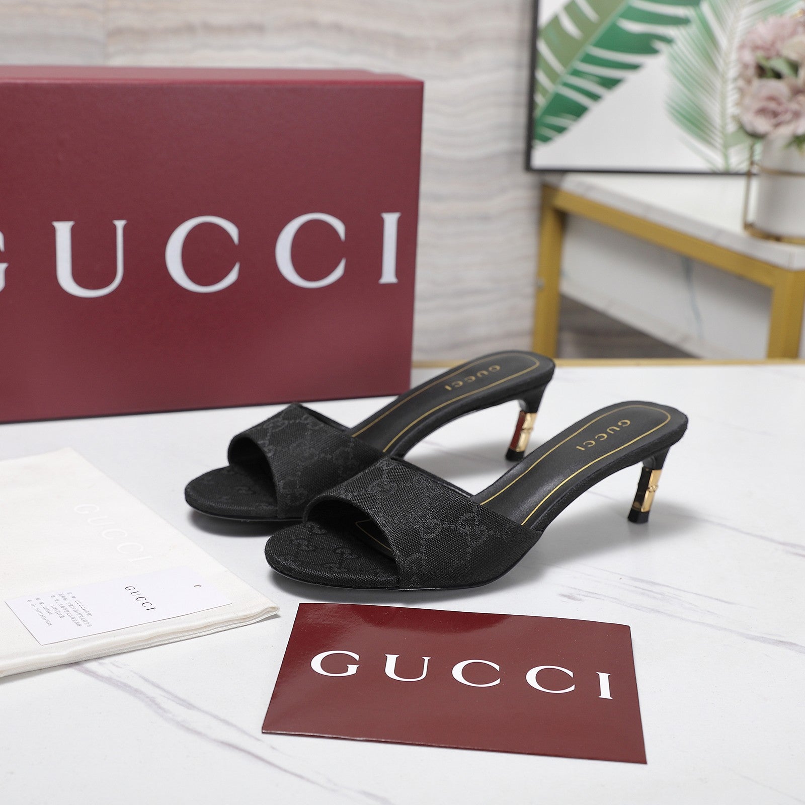 GG 26s Slide 5.5 With Bamboo Motif Black Canvas 961227