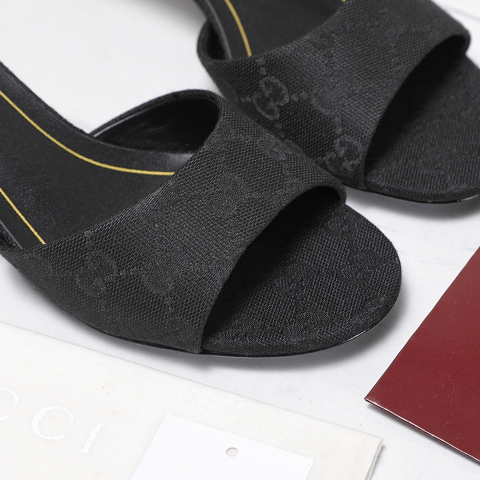 GG 26s Slide 5.5 With Bamboo Motif Black Canvas 961227
