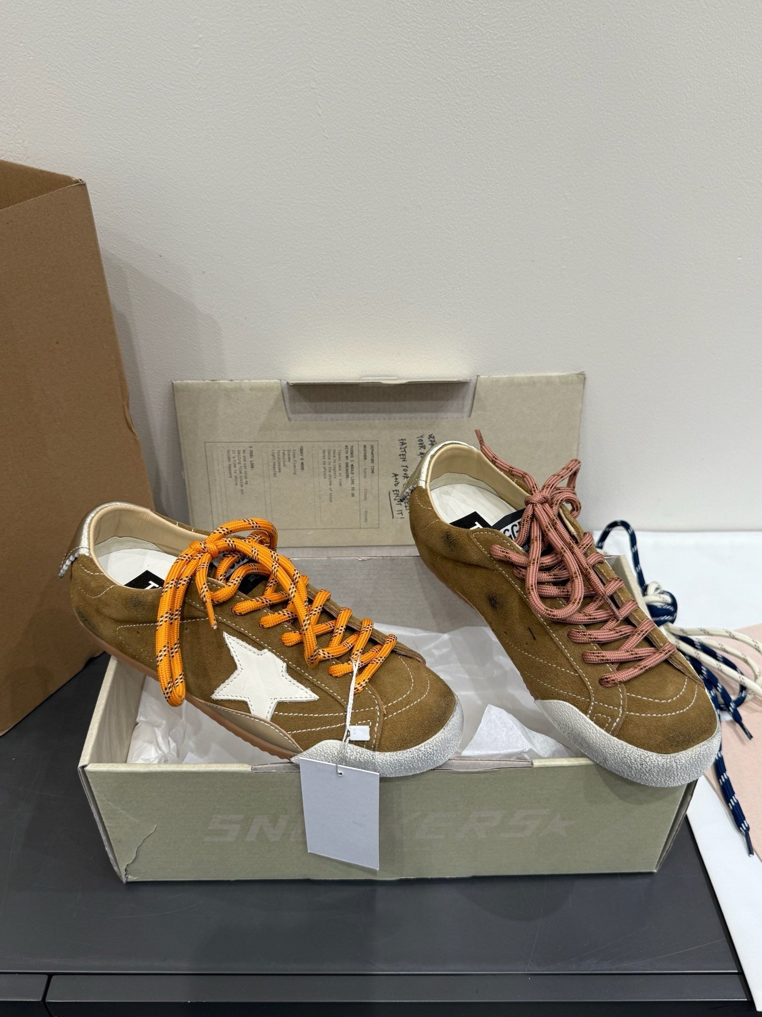 DC 25 Golden Goos Superstar Trainers Brown Cowhide & Rubber 334966