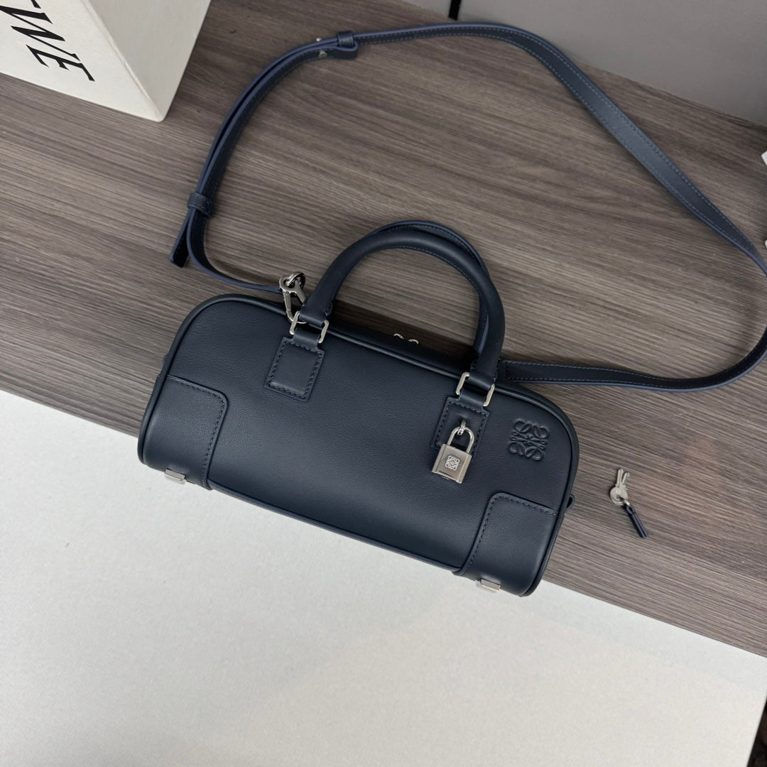 Loewe Amazona 23 Cropped Bag Black - Gray Shiny Calfskin