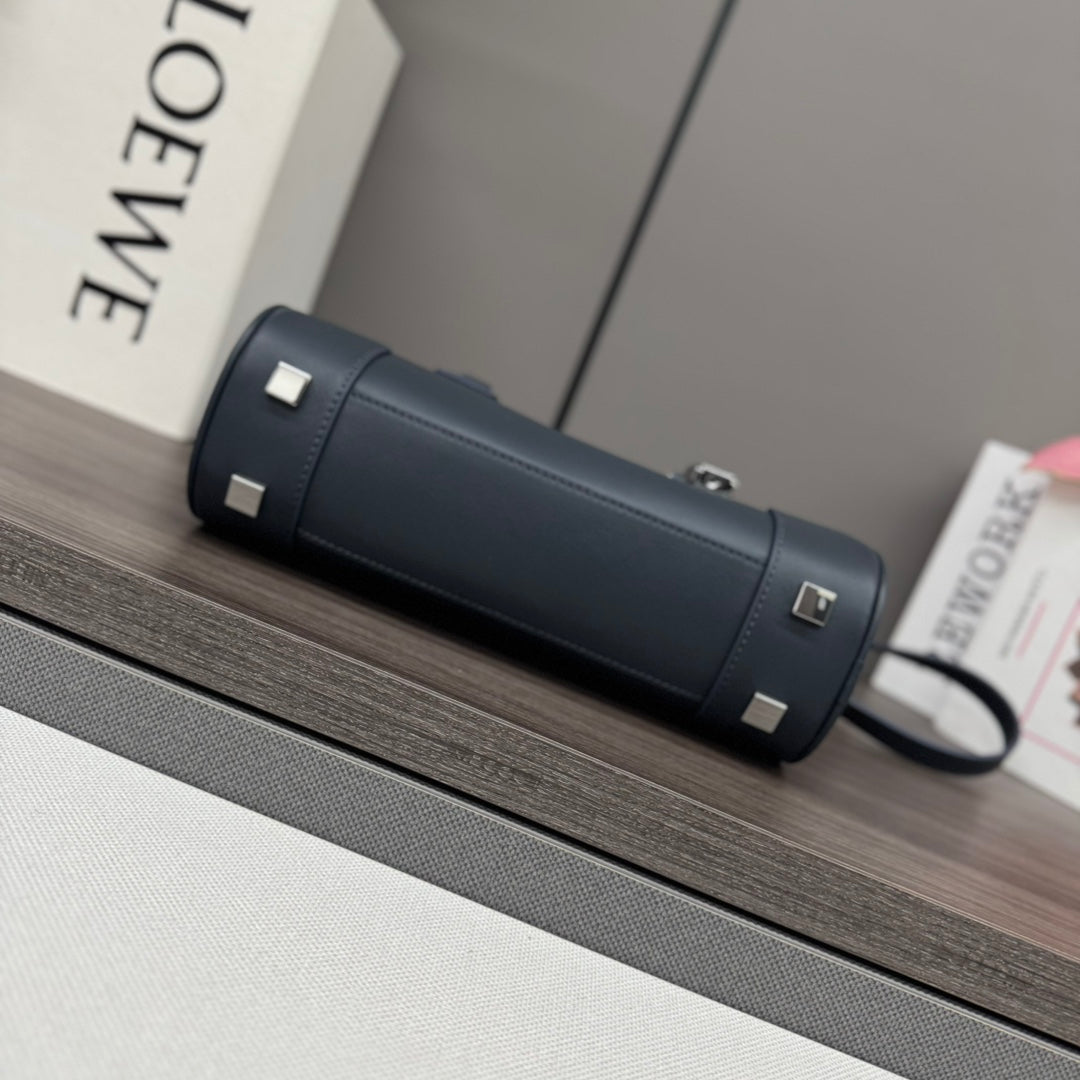 Loewe Amazona 23 Cropped Bag Black - Gray Shiny Calfskin