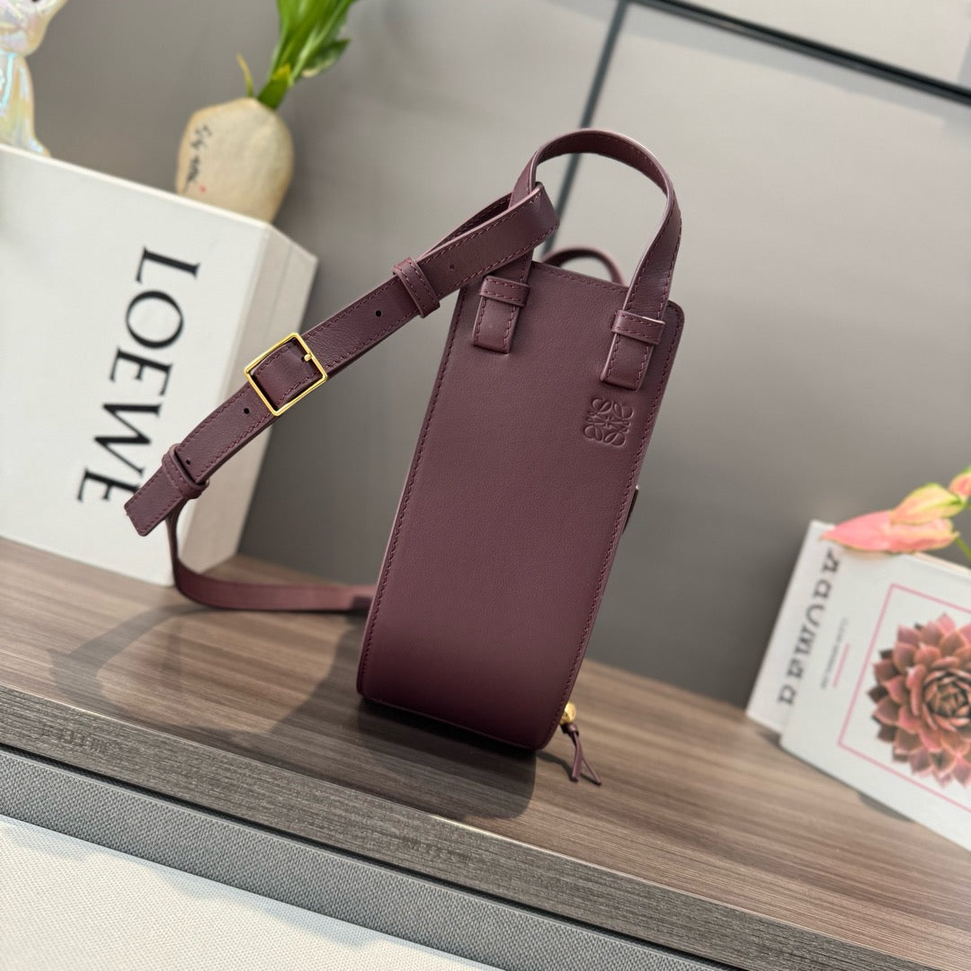 Loewe Hammock Slice Bag Reddish-Brown Shiny Calfskin