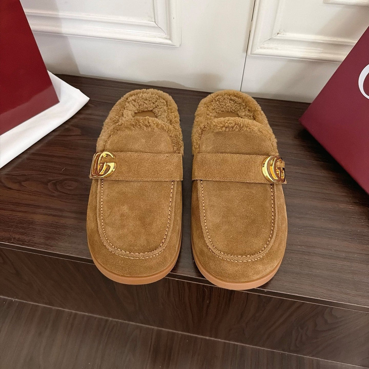 GG 26s Shearling Slippers Beige Suede 154150