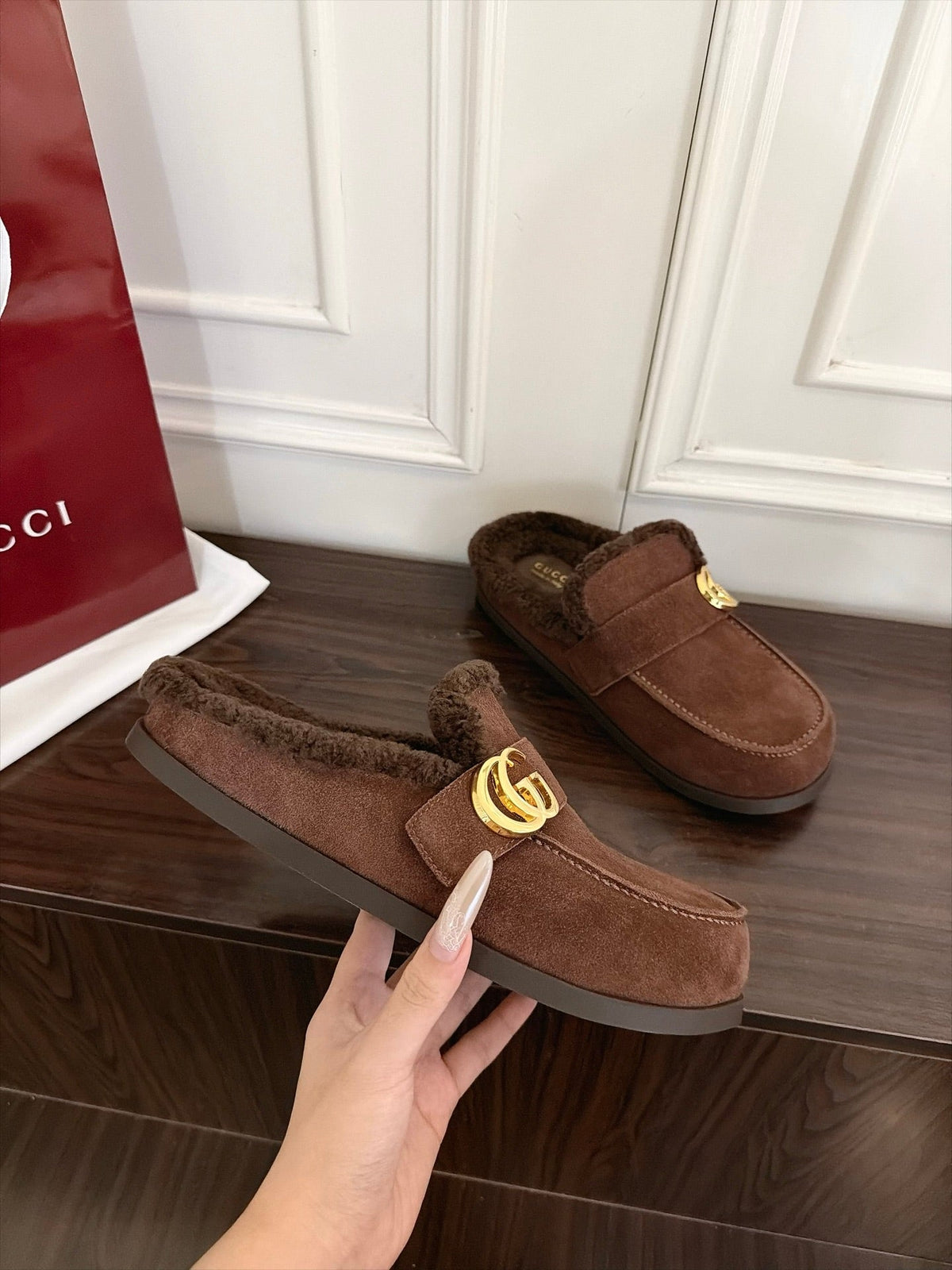 GG 26s Shearling Slippers Brown Suede 154151