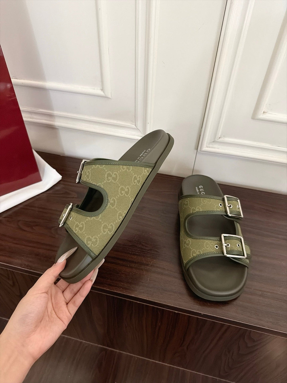 GG 26s Double Buckle Sandals Light Green Canvas 154155