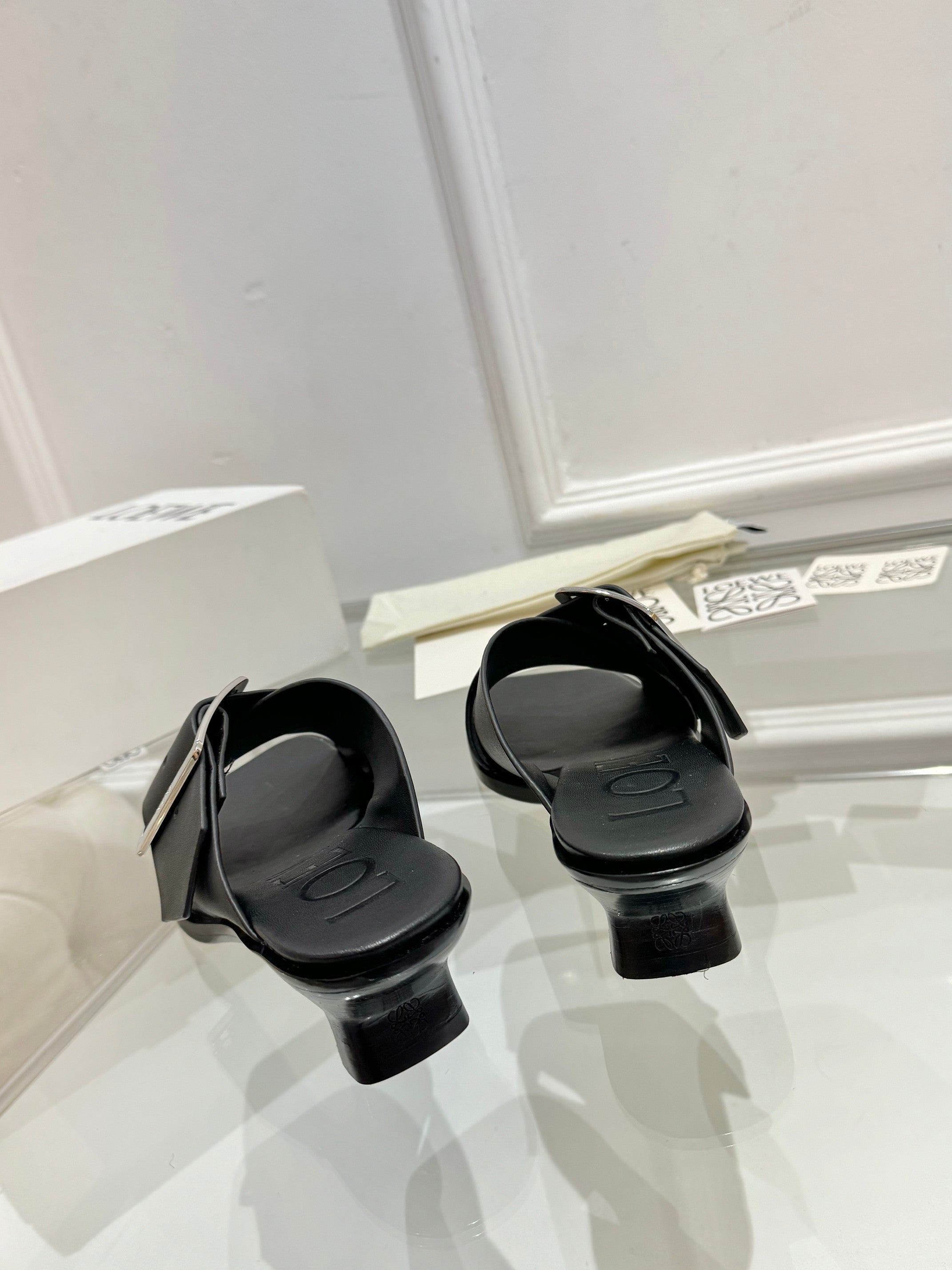Loewe Petal Buckle Sandals Black Leather 881320