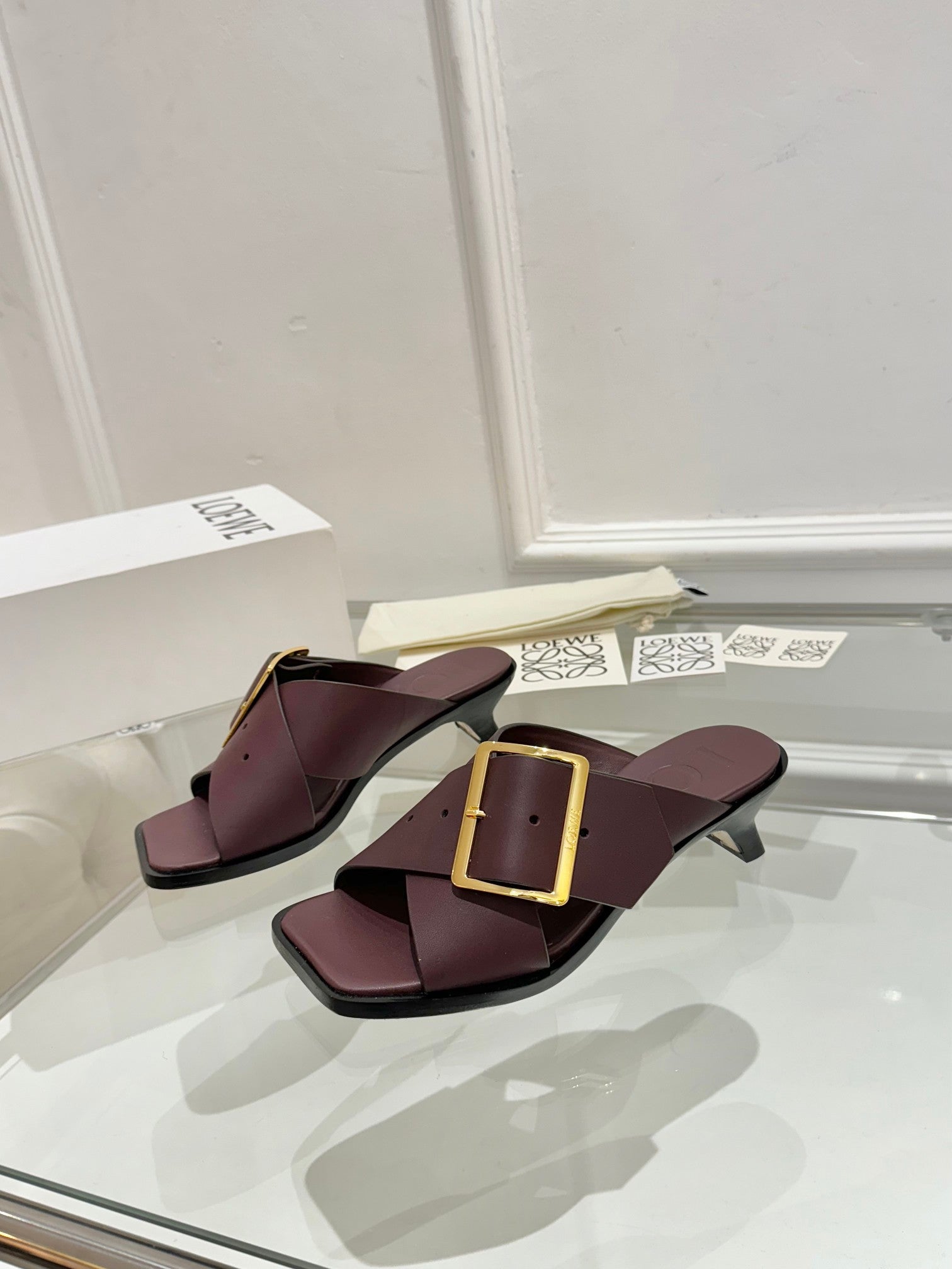 Loewe Petal Buckle Sandals Burgundy Leather 881322