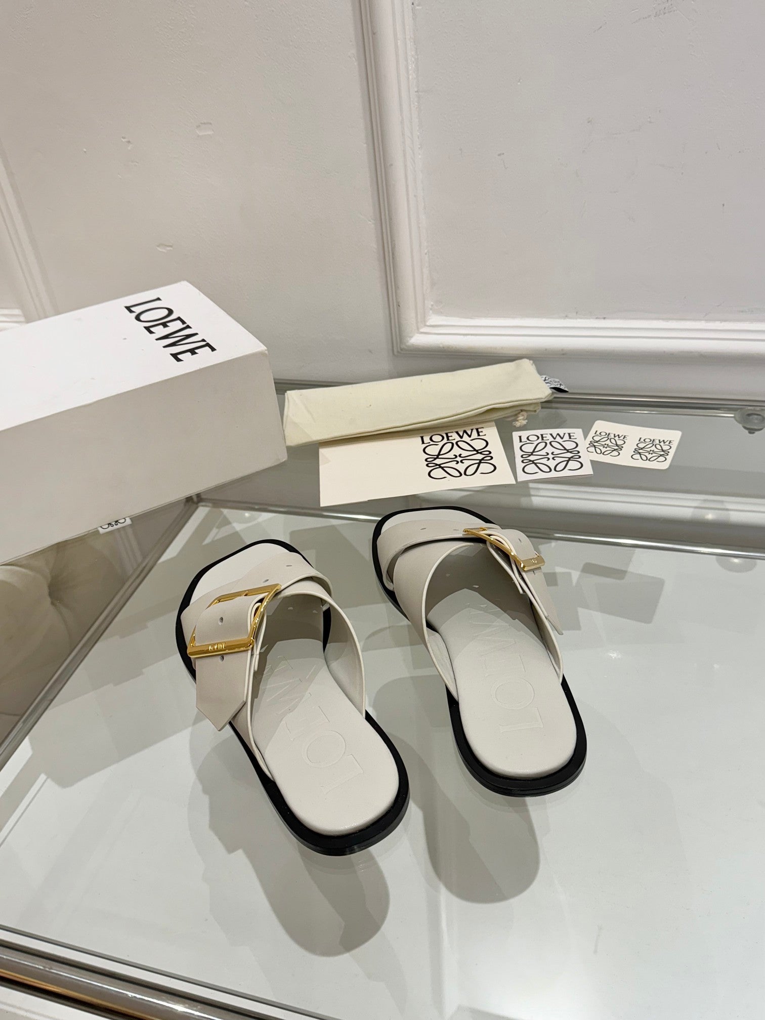 Loewe Petal Buckle Slide Light Grey Leather 881317