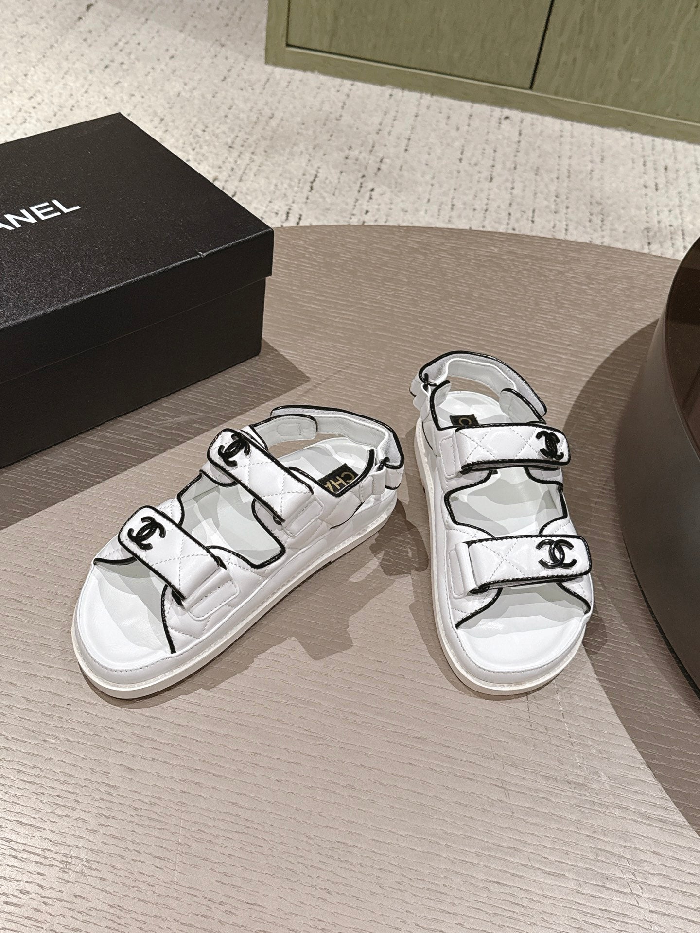 CC 26s Dad Sandal White Black Lambskin 762924