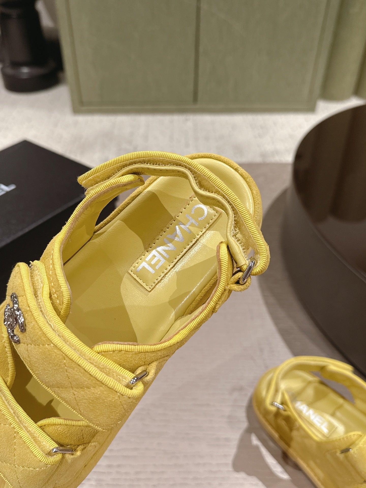 CC 26s Dad Sandal Light Yellow Suede 762930