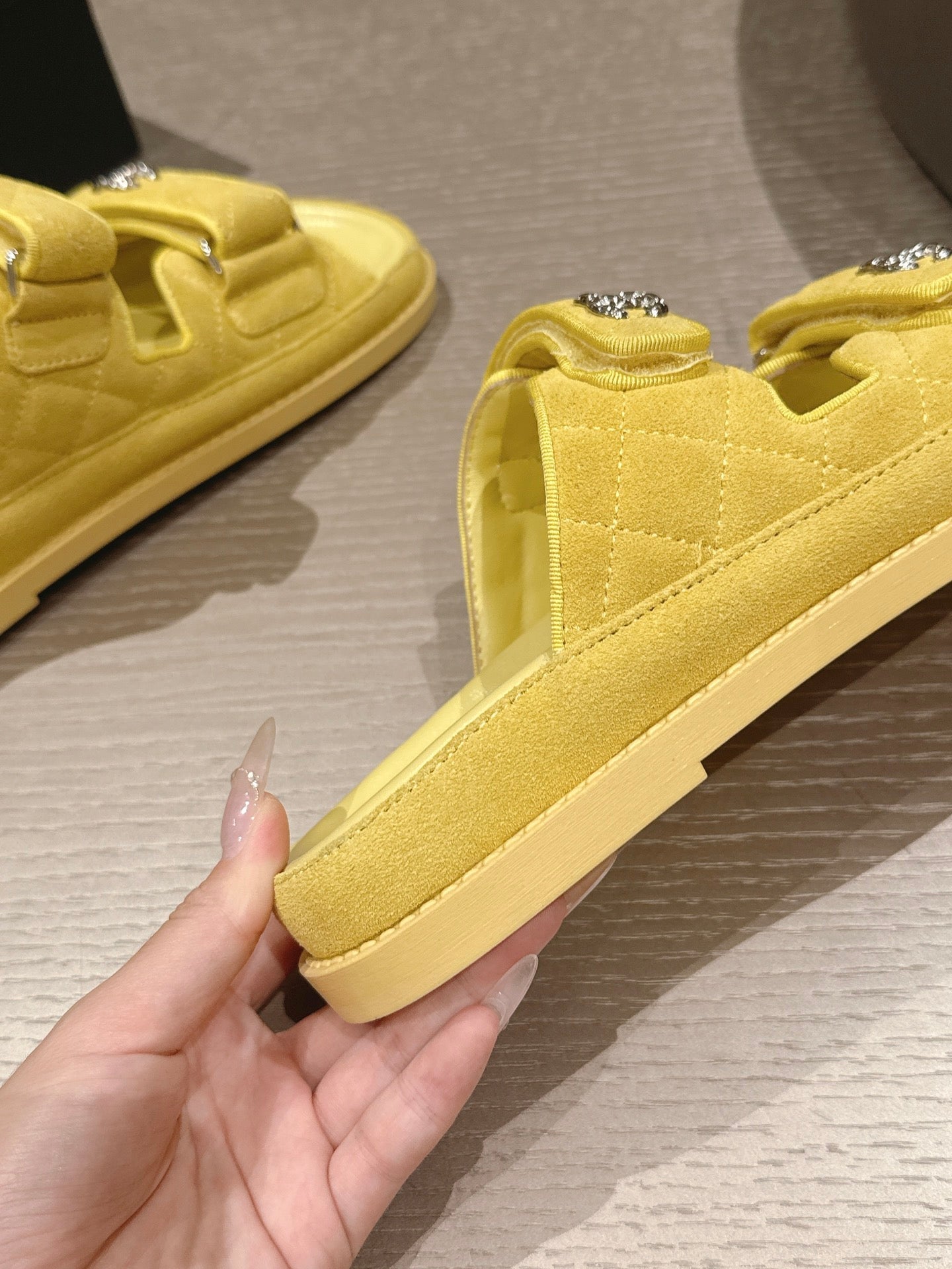 CC 26s Dad Sandal Mule Yellow Suede 762934