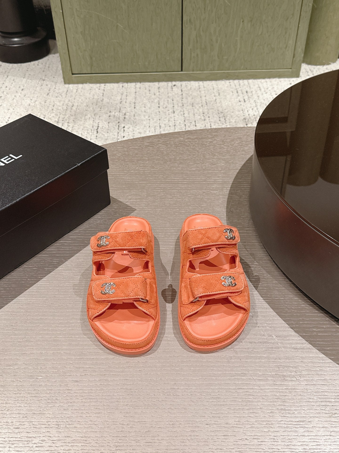 CC 26s Dad Sandal Mule Orange Suede 762935