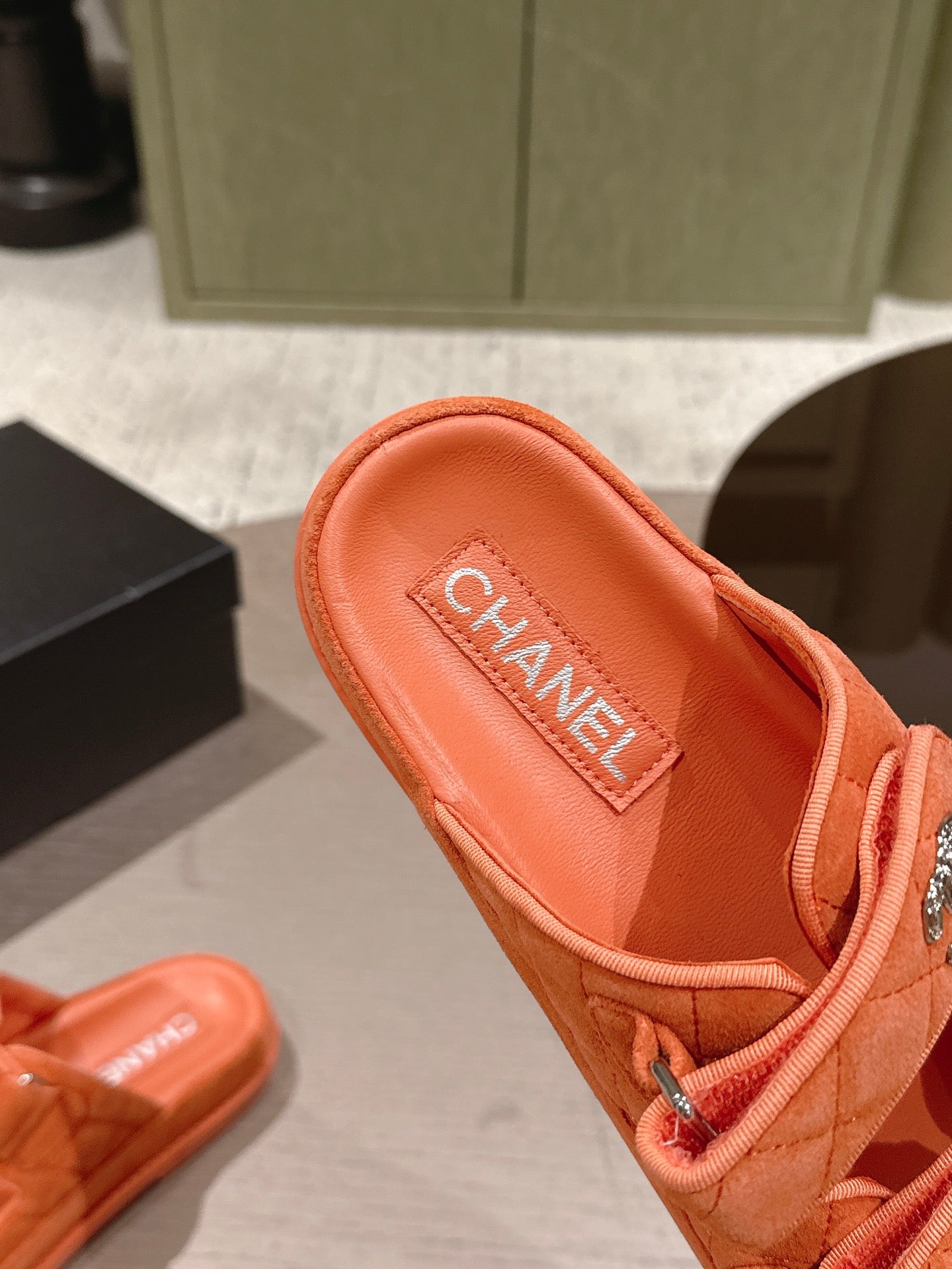 CC 26s Dad Sandal Mule Orange Suede 762935