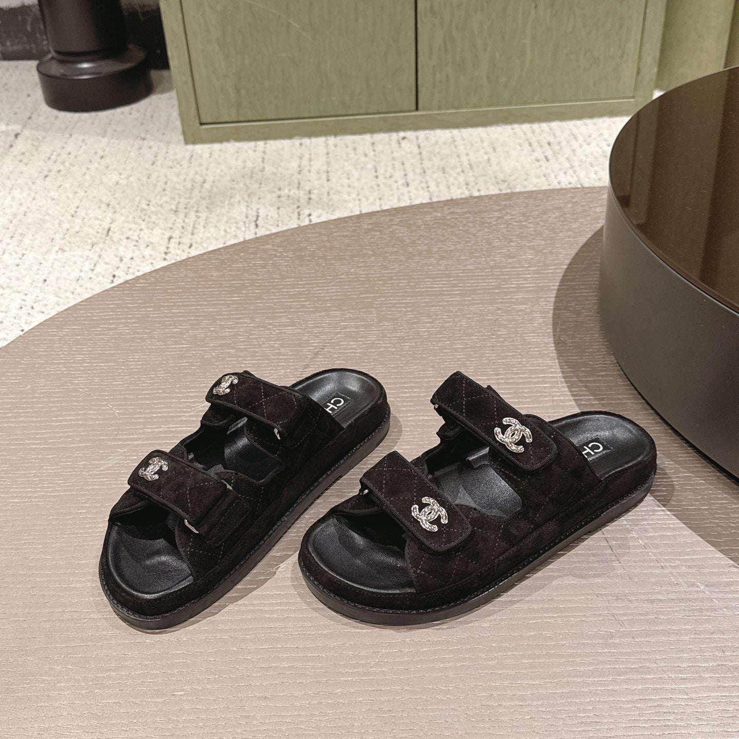 CC 26s Dad Sandal Mule Black Suede 762936