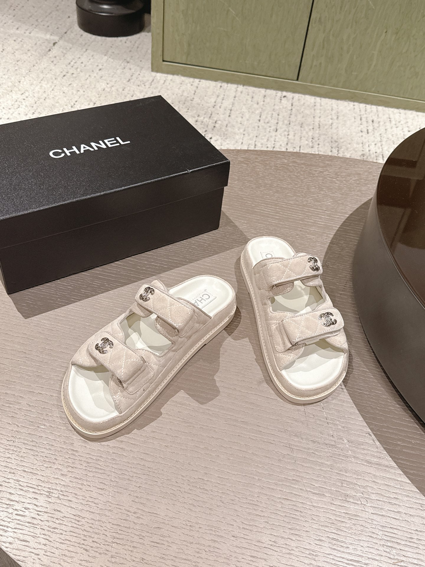 CC 26s Dad Sandal Mule Beige Cream Suede 762937