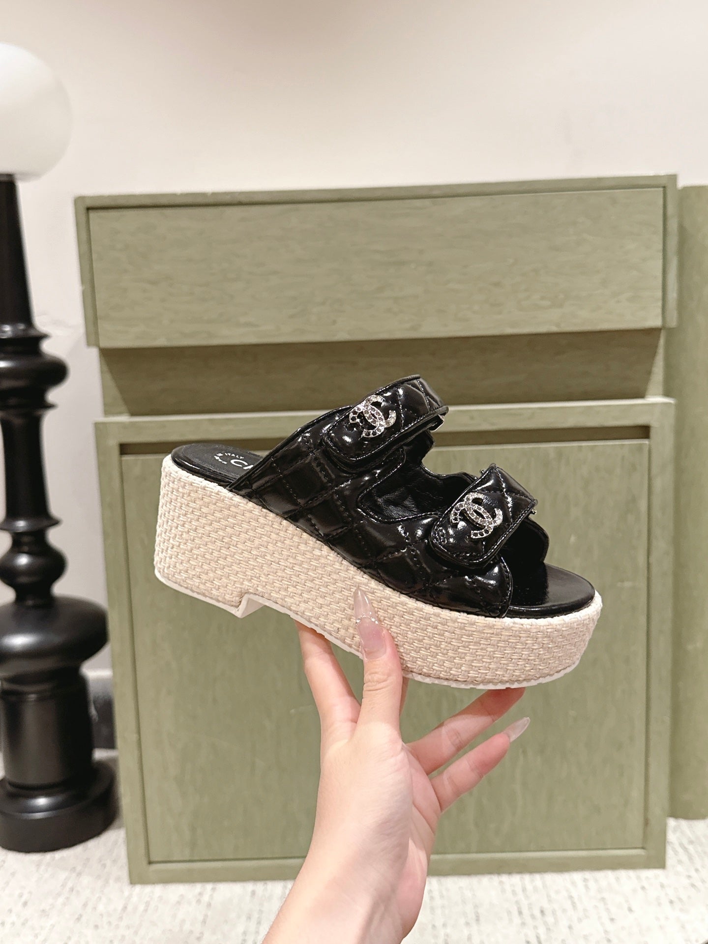CC 26s Dad Platform Sandal Mule Black Sheepskin 762871