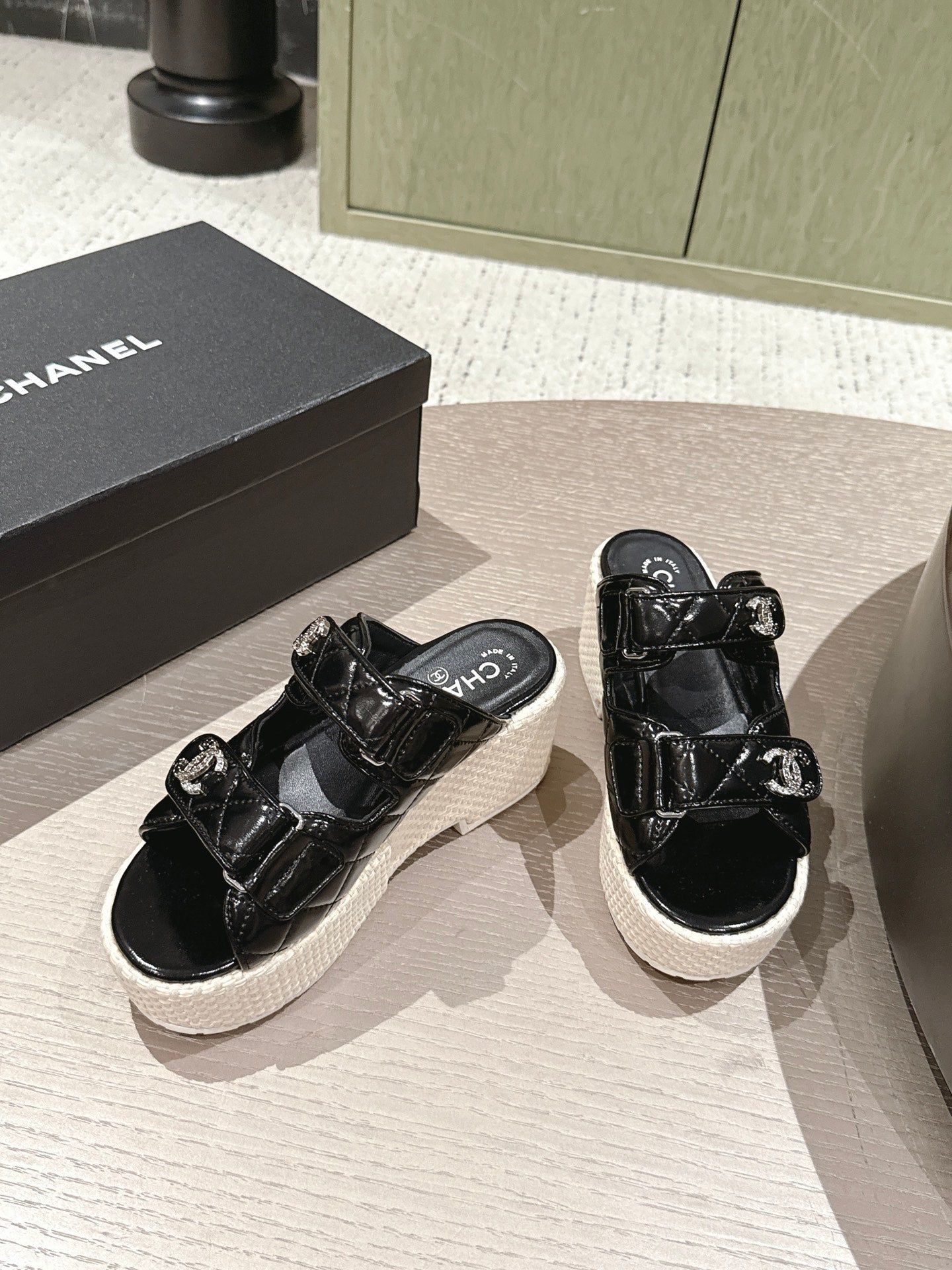 CC 26s Dad Platform Sandal Mule Black Sheepskin 762871