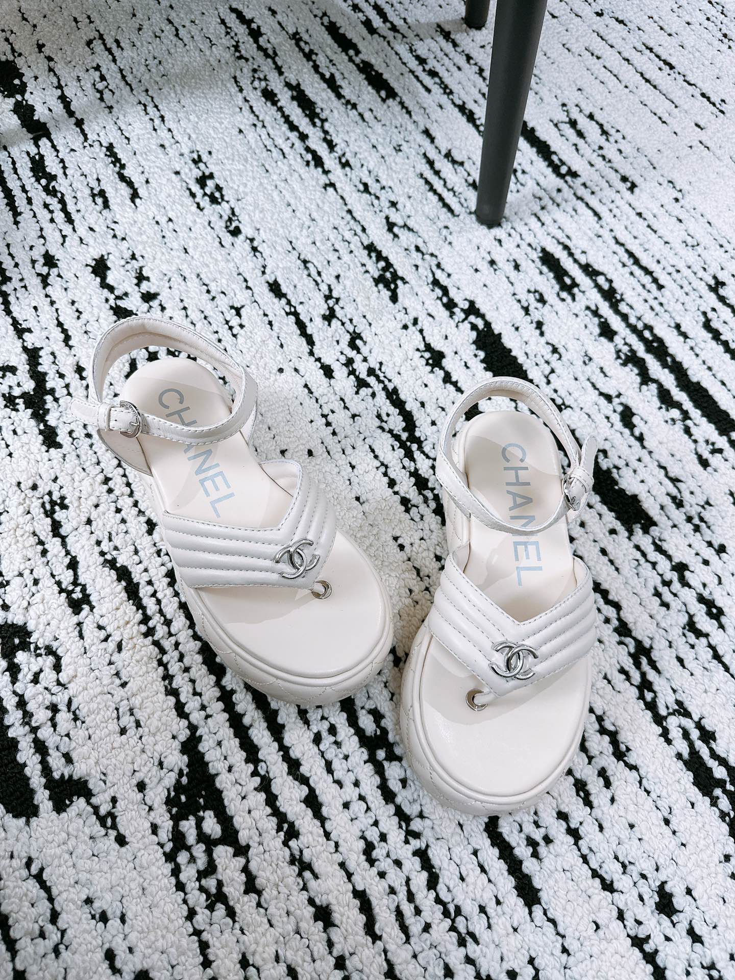 CC Sandals In White Lambskin 144530
