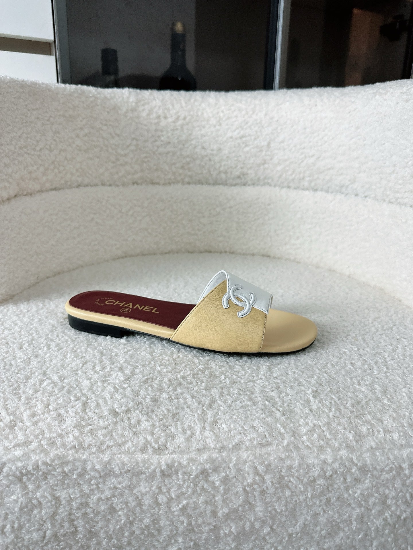 CC Cruise 2025/26 Flat Mules Light Beige White Lambskin