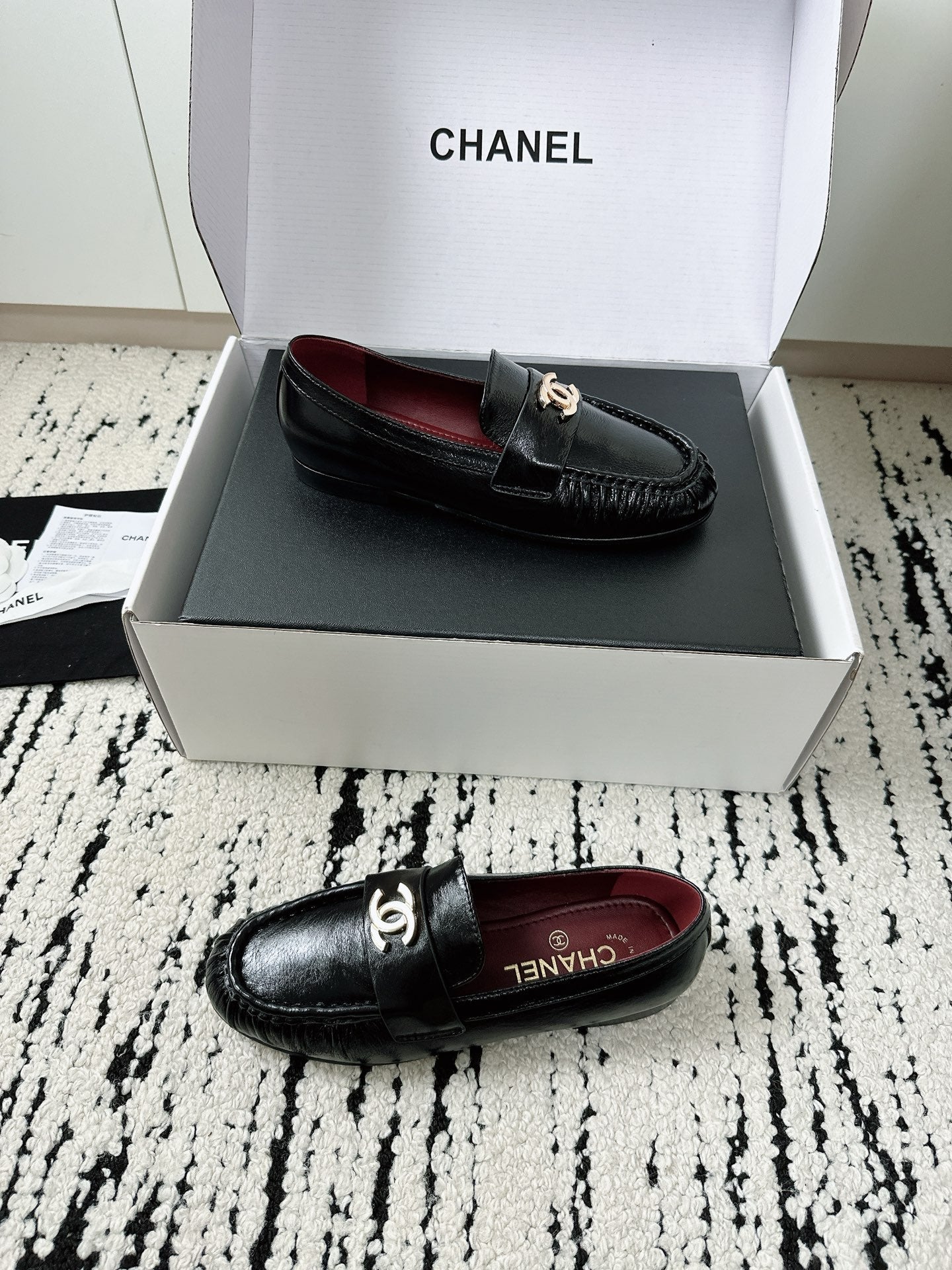 CC 26A Métiers d’art 2026 Loafer Black Glossy Sheepskin 900703