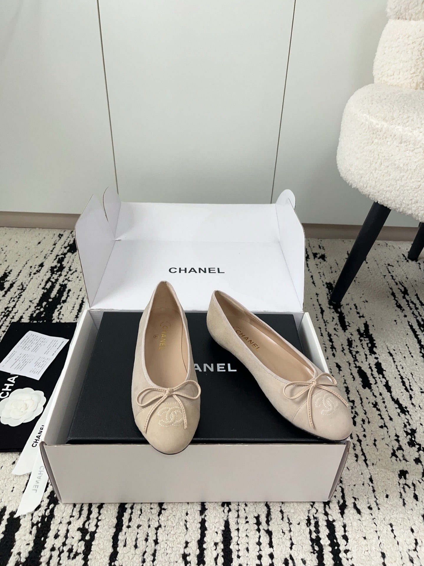CC 26A Ballet Flat Light Khaki Suede 900737