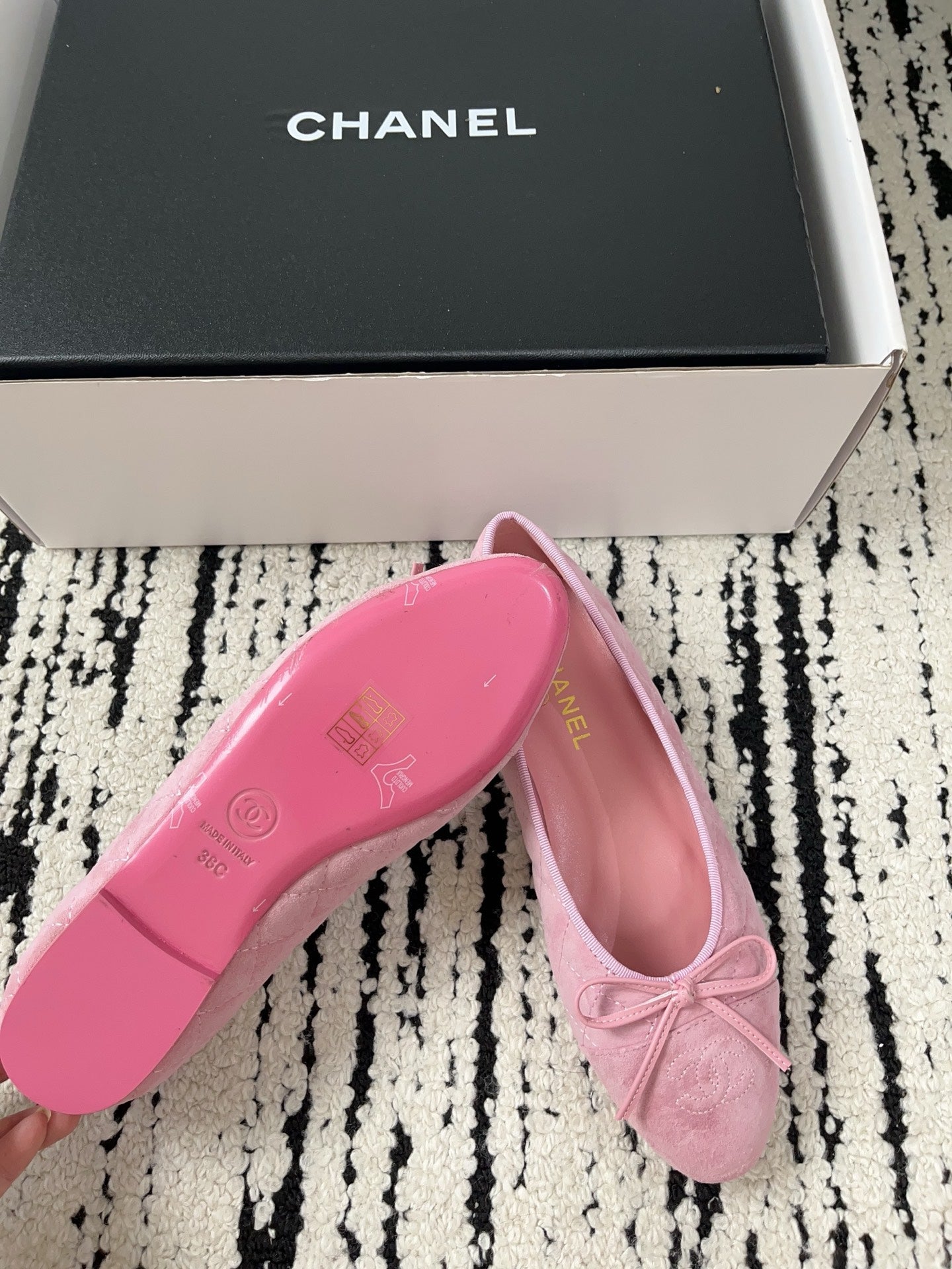 CC 26A Ballet Flat Light Pink Quited Suede 900739