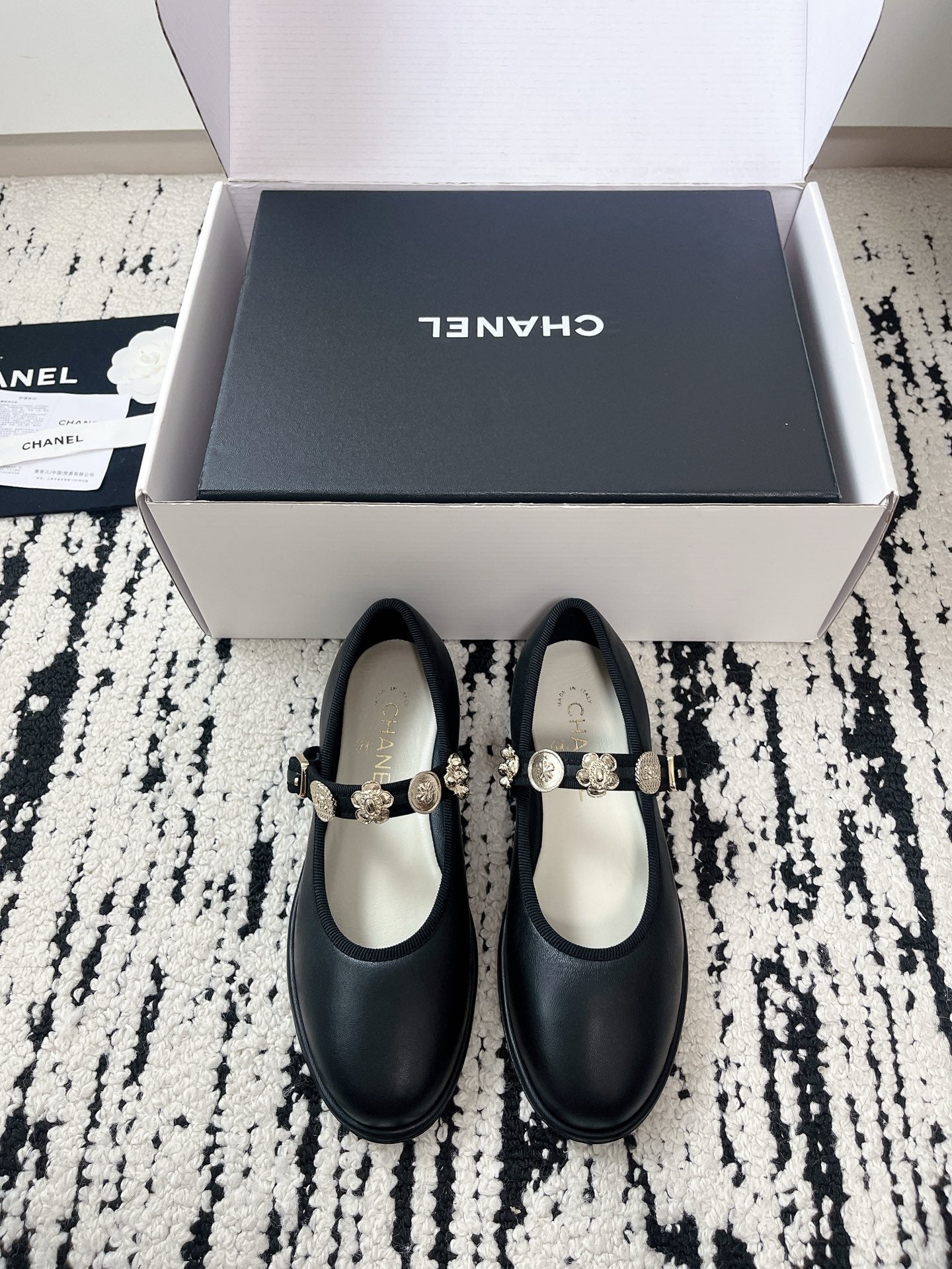 CC 26A Mary Jane Strap Black Sheepskin 900764