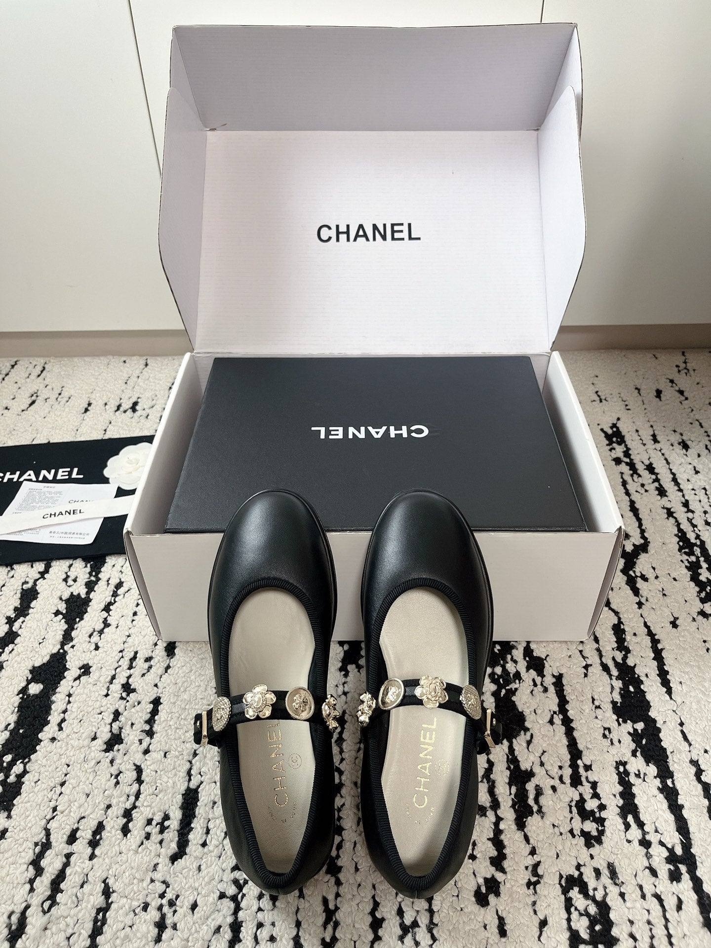 CC 26A Mary Jane Strap Black Sheepskin 900764