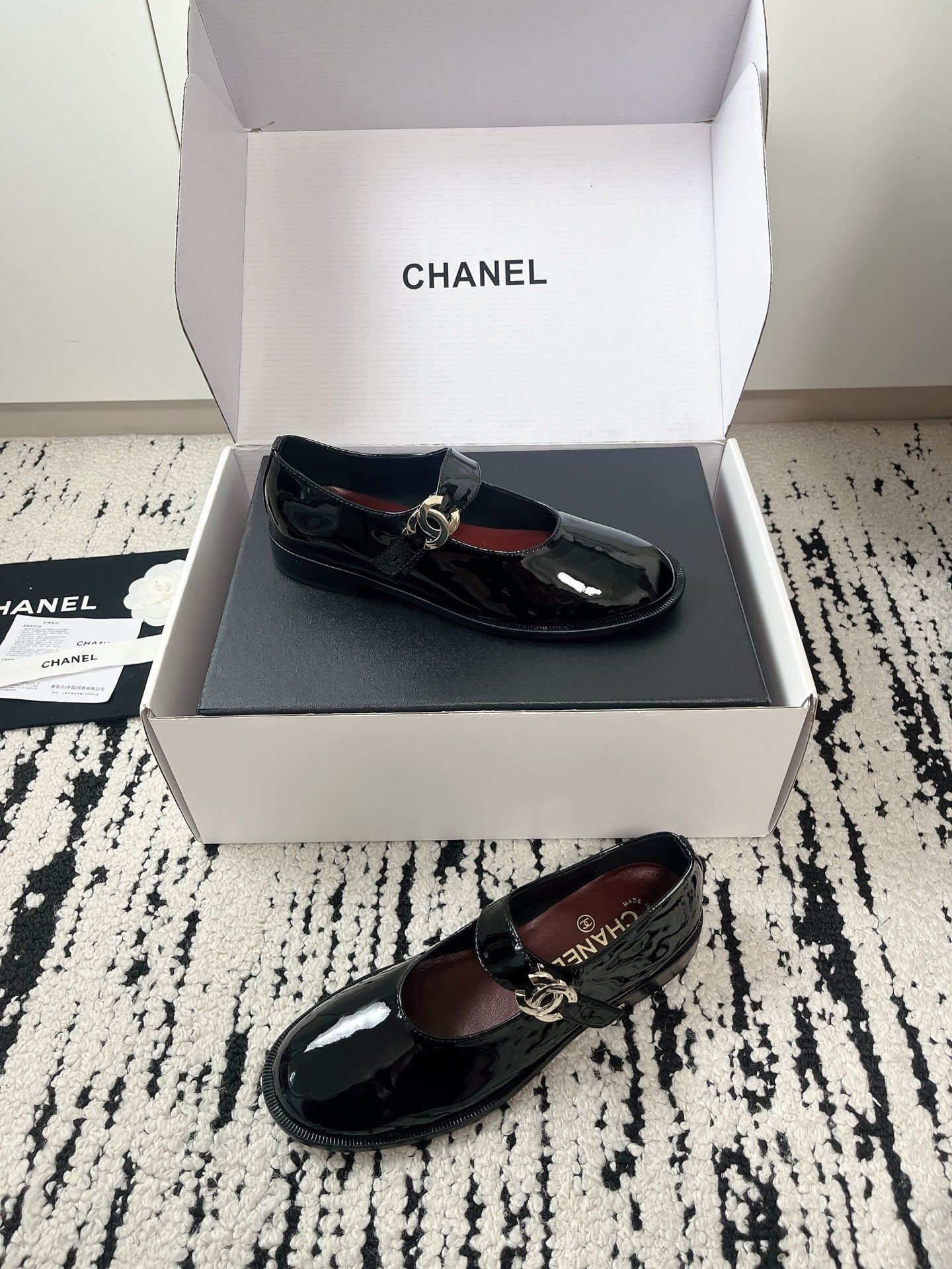 CC 26A Mary Jane Strap Black Glossy Leather 900767