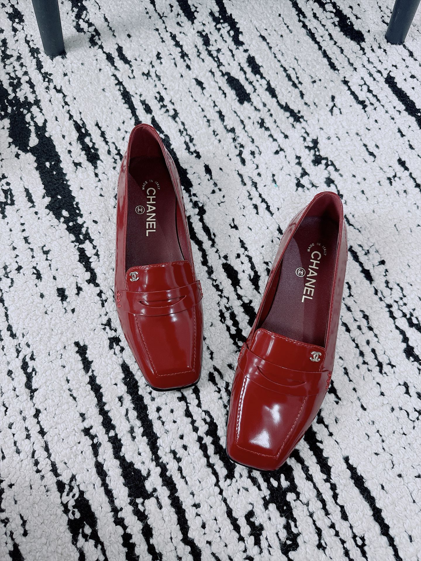 CC AW26 Mocassins Falt Red Shiny Leather 942471