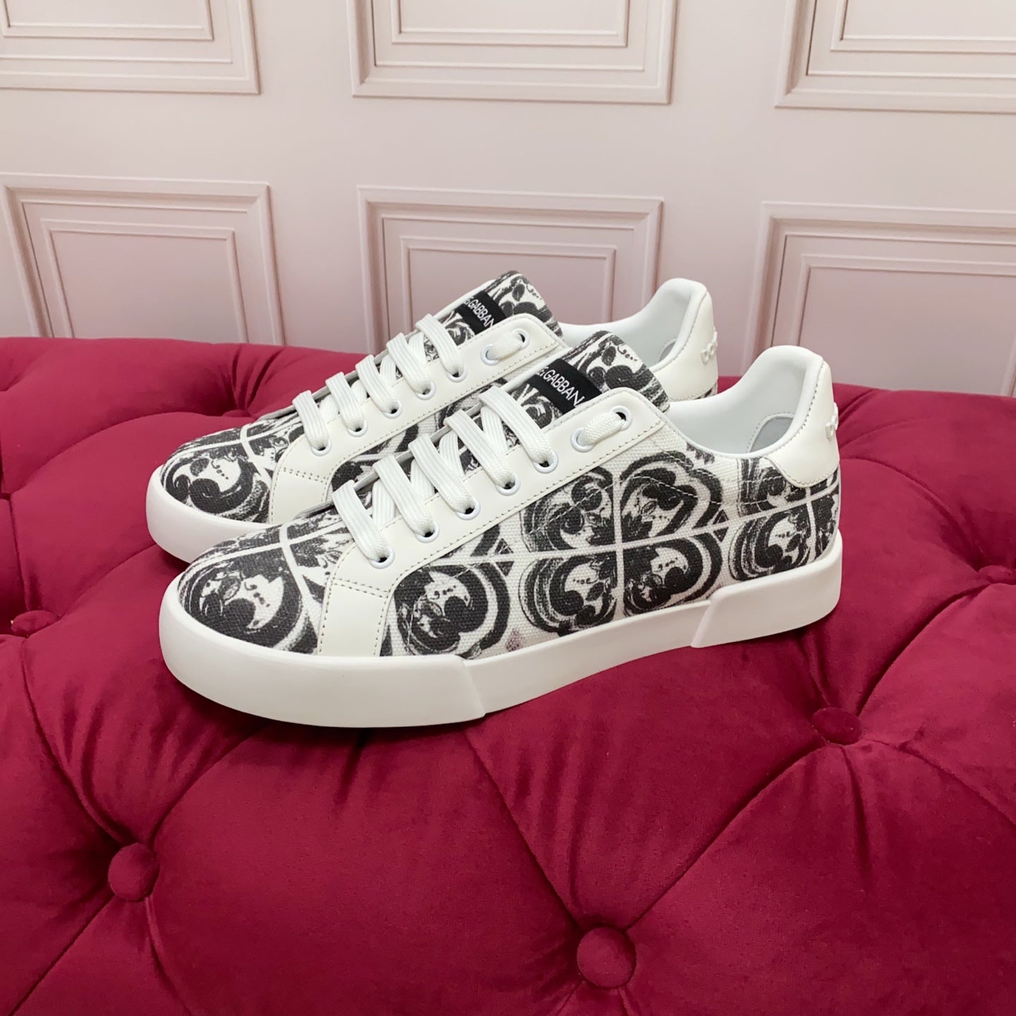 DC 25 Portofino Light Sneakers Black White Majolica-print & Sheepskin 333869