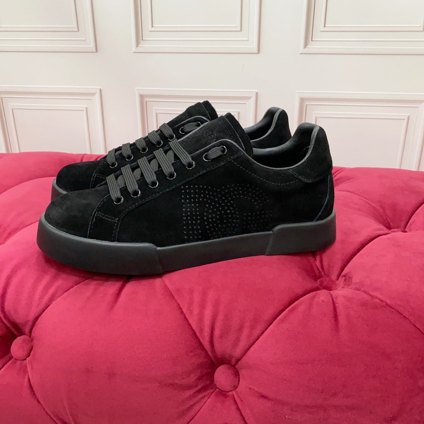 DC 25 Portofino Sneakers Black Suede & Sheepskin 333873