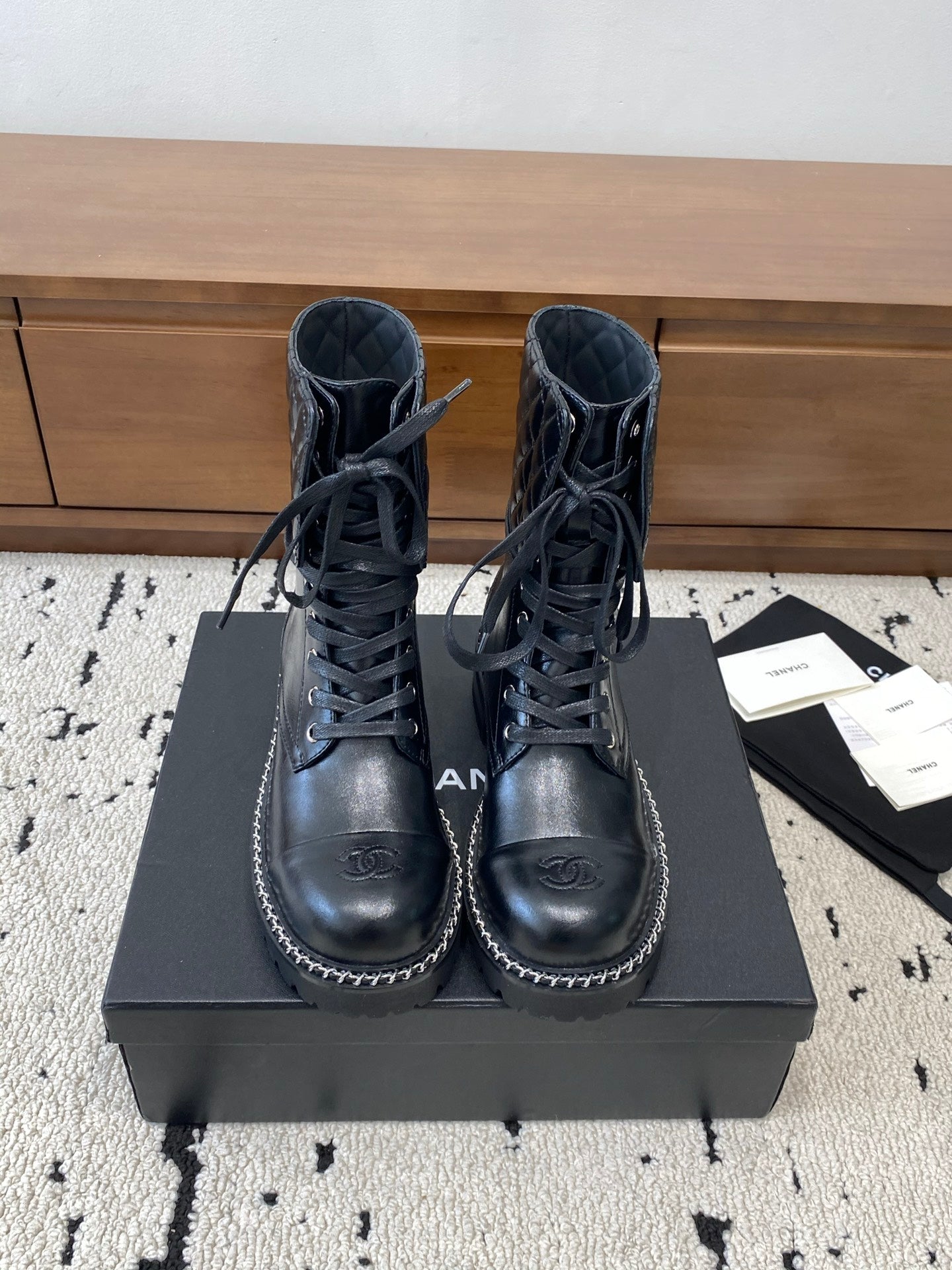 CC Ankle Boots Flat Quited Black Calfskin 529286