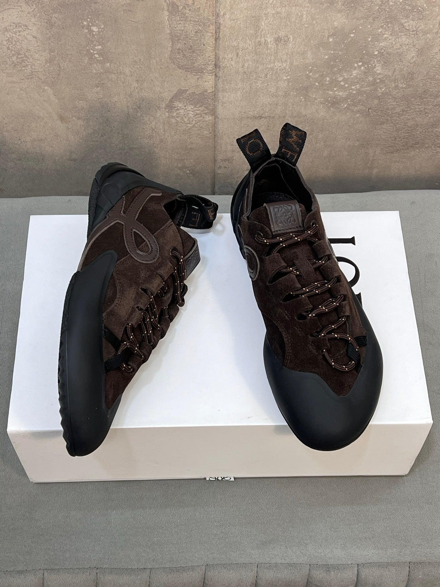 LOEW 26s Grip Sneaker Coffee Suede Sheepskin 682761