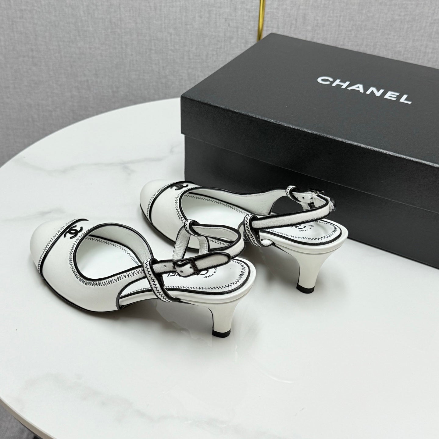 CC 25 Slingback 50mm White Black Sheepskin 368796