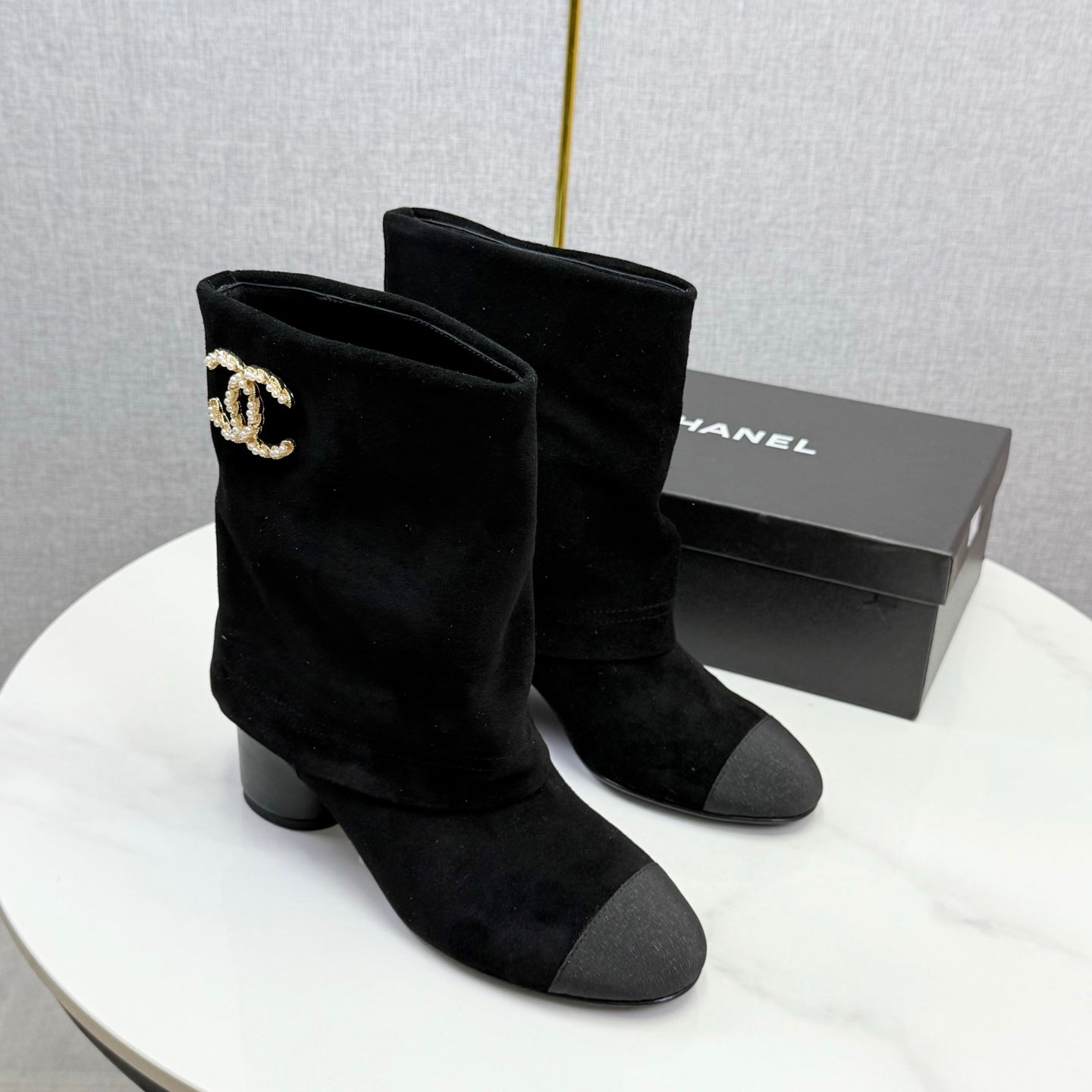 CC 25 Ankle Boot Black Suede Grosgrain 444487