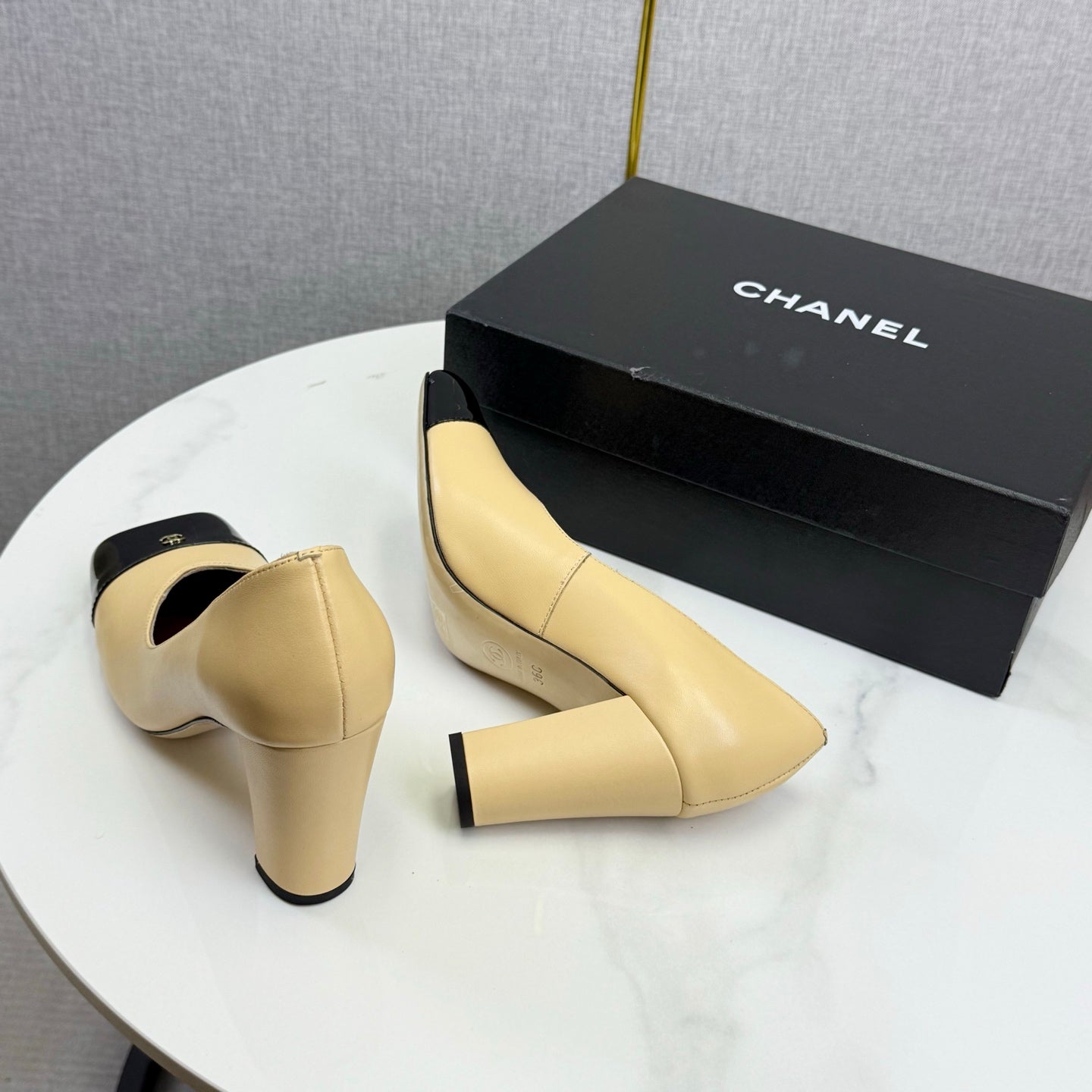 CC Square Toe Slingback Black Beige Sheepskin Patent Leather 541129